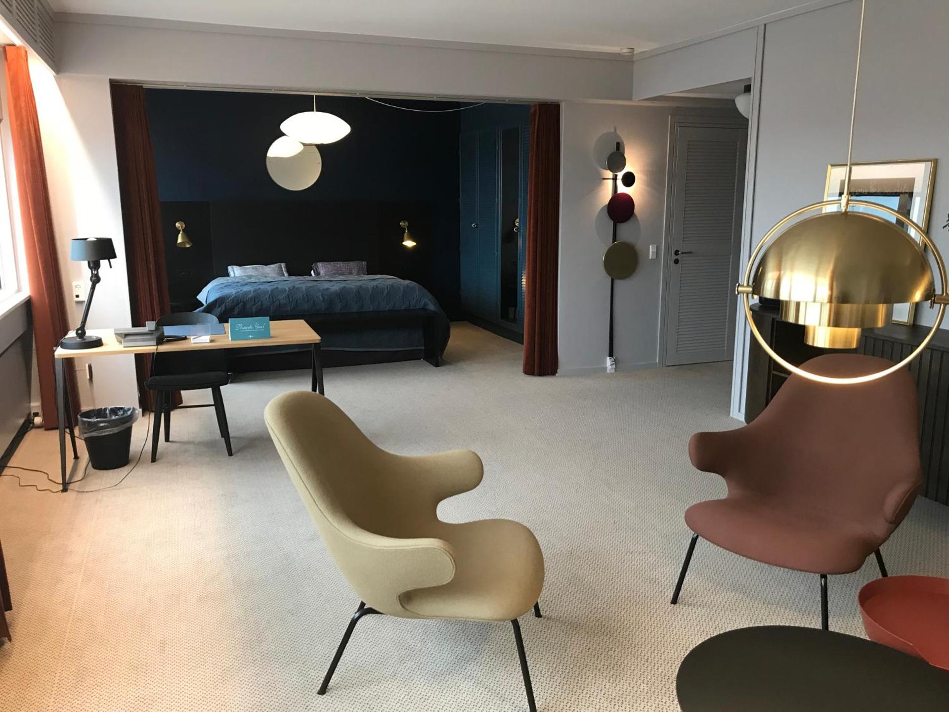 Photo of the whole room