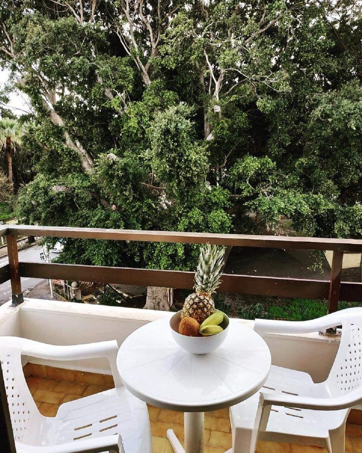 Emerald Dream House,Heart of the City Center