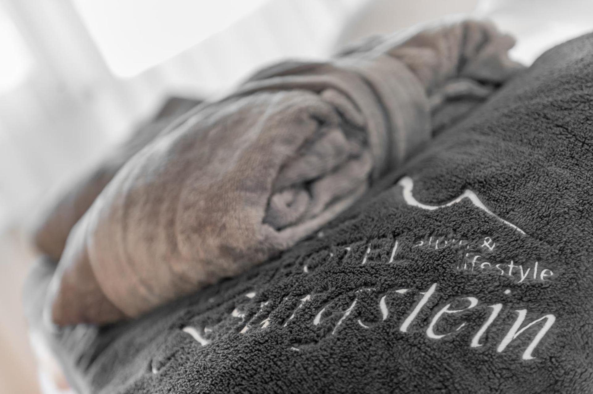 Logo/Certificate/Sign