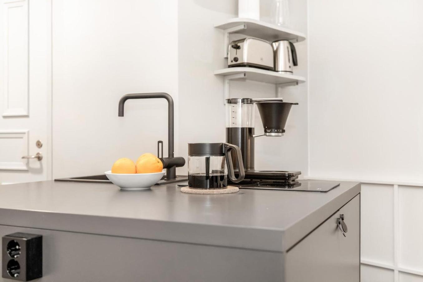 Coffee/tea facilities