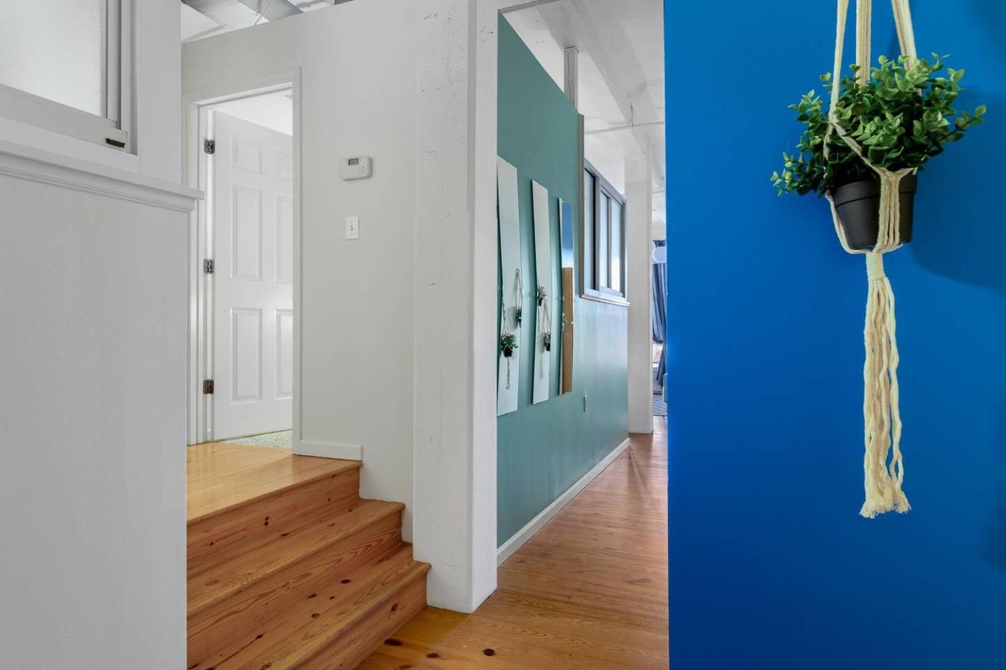 Trifecta 2BR Free Parking Modern Superhost