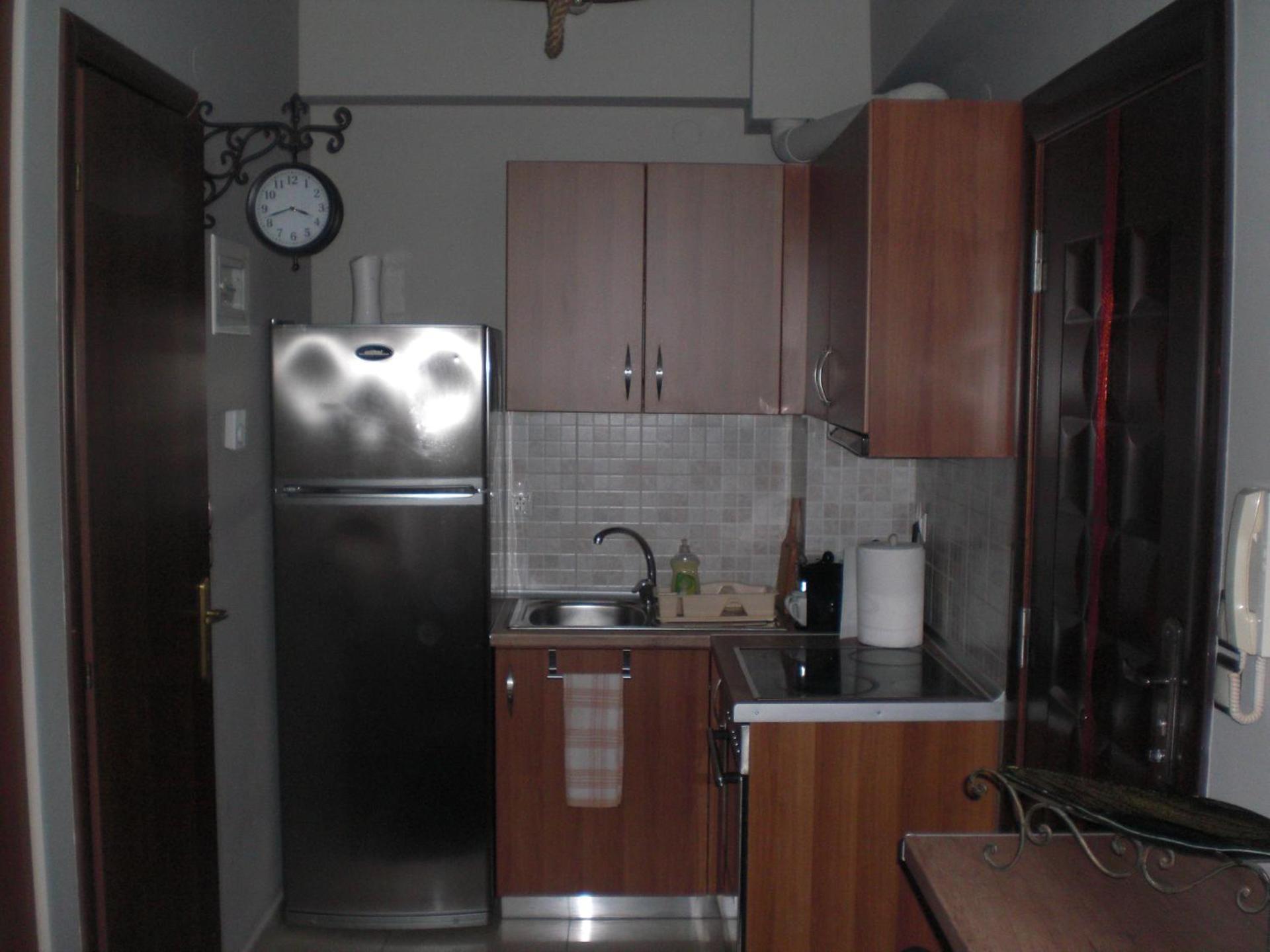 ΔΙΑΜΕΡΙΣΜΑ ΣΤΟ ΛΙΤΟΧΩΡΟ ΜΕ ΕΚΠΛΗΚΤΙΚΗ ΘΕΑ