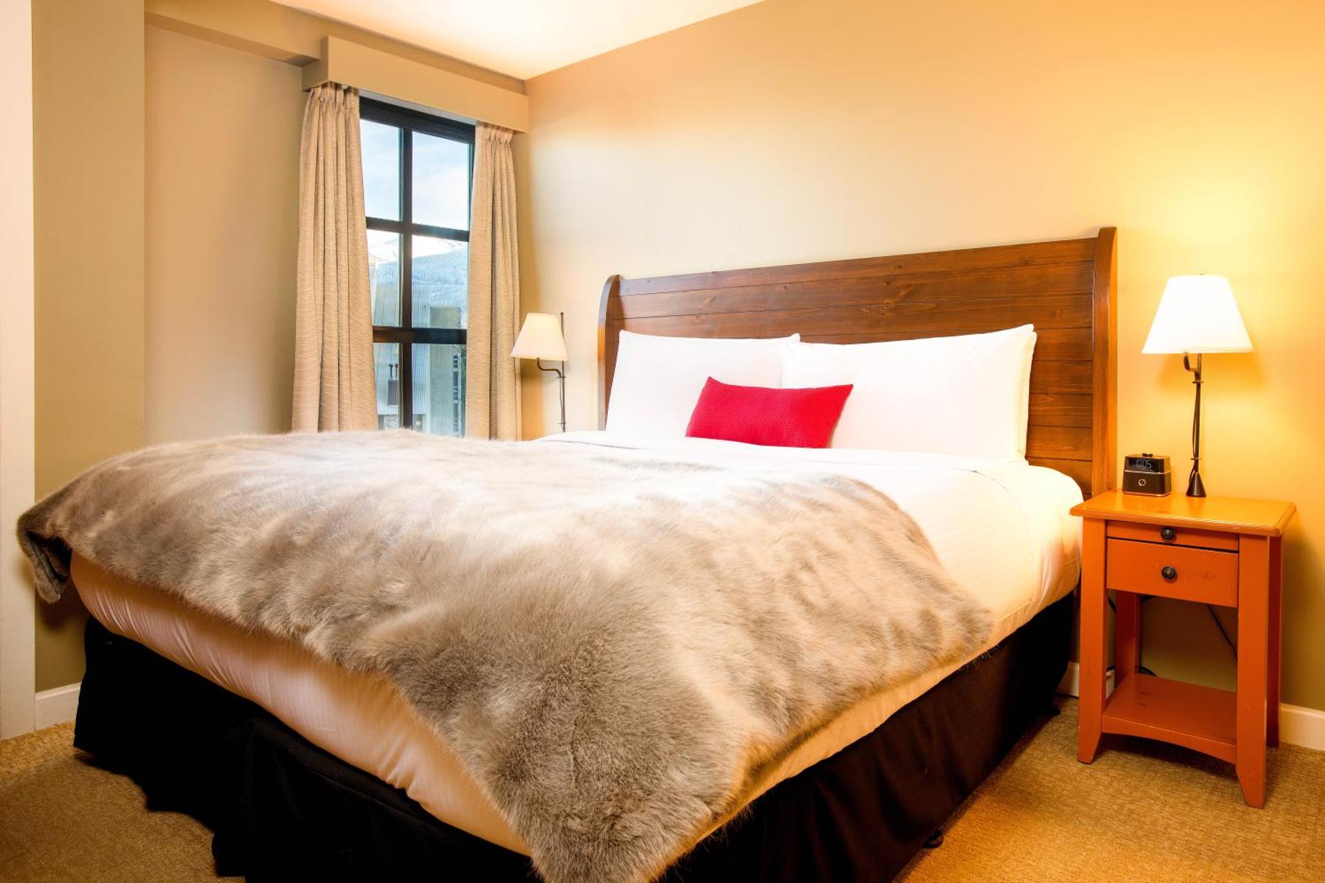 Two-Bedroom Suite - Premium Valley View