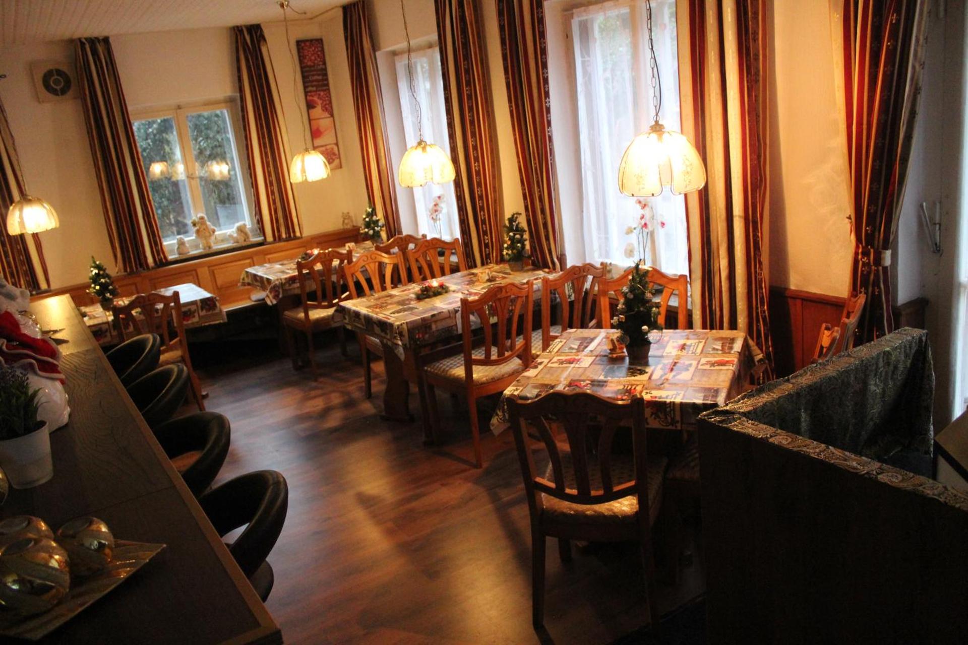 Restaurant/places to eat