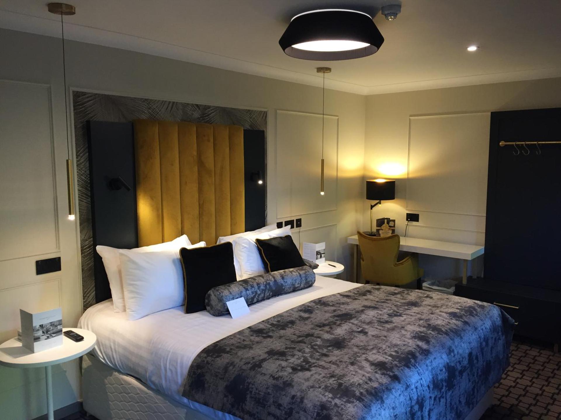 Photo of the whole room