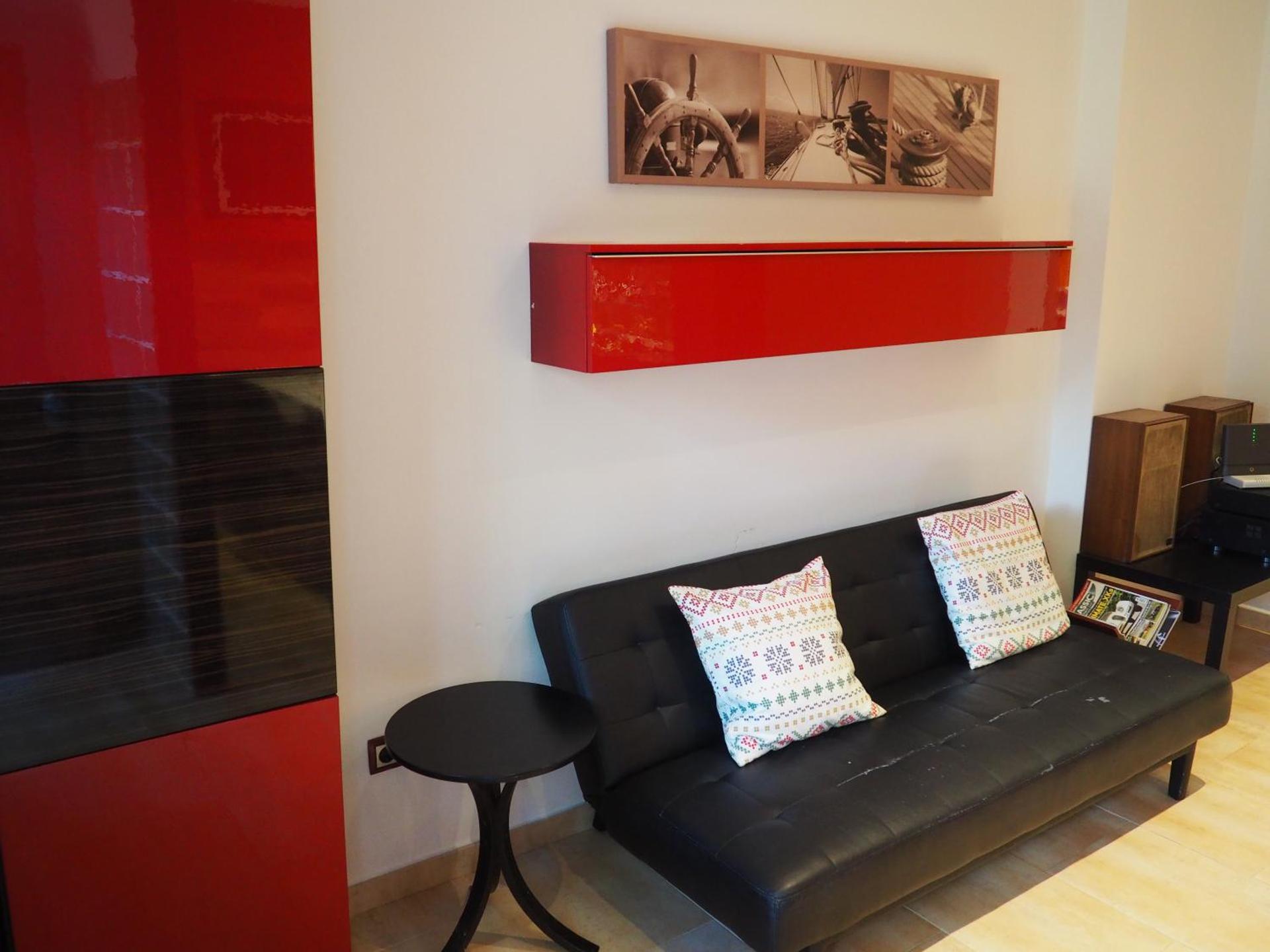 apartamento aislado jardín y piscina