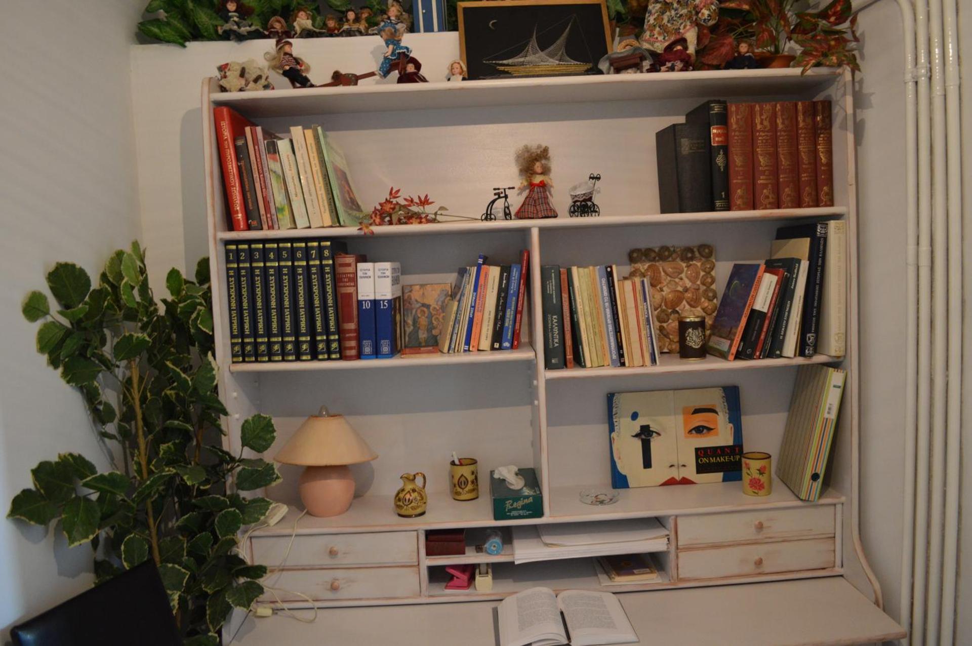 Apartment in the Center of Aigio F