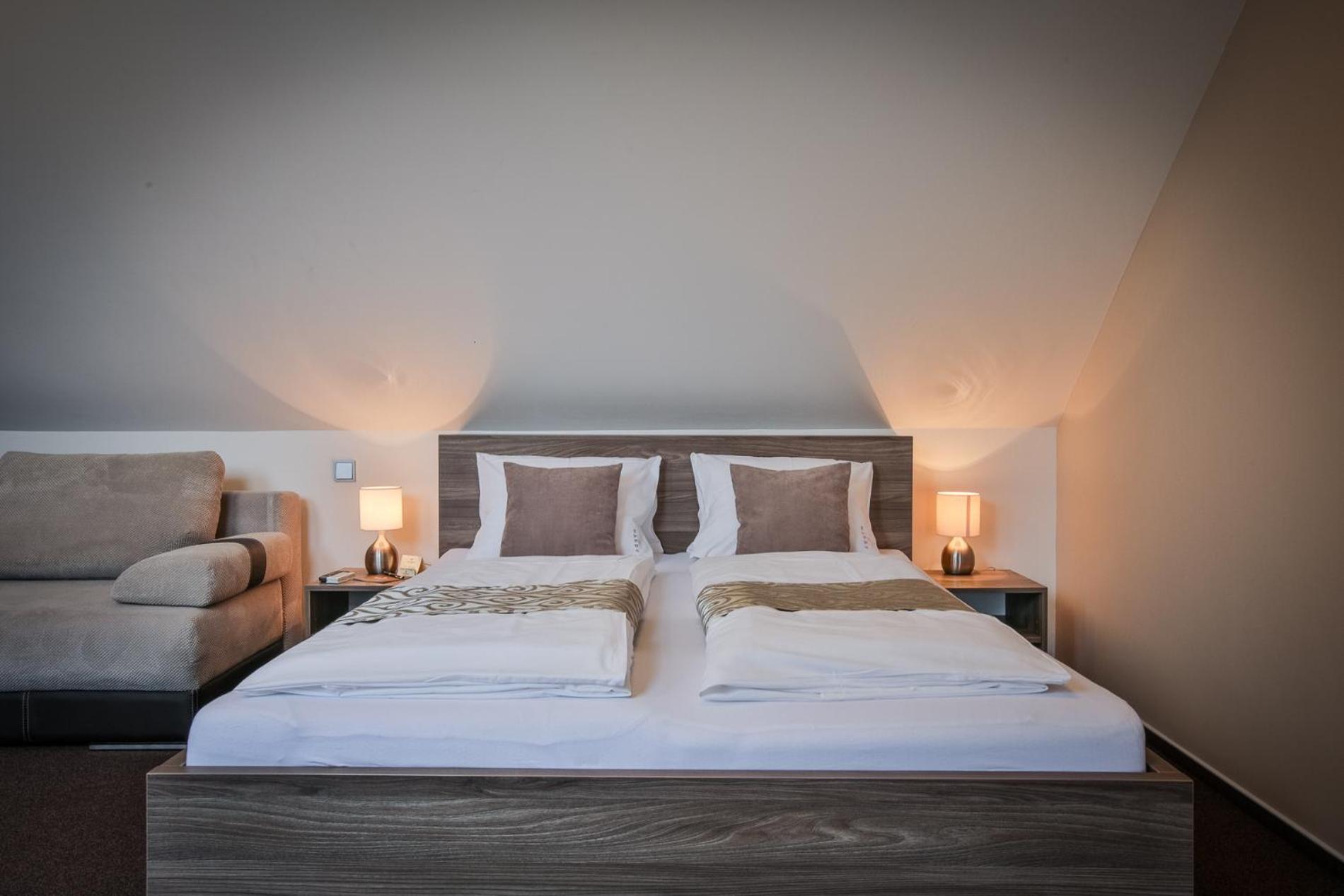 Triple Room with Terrace