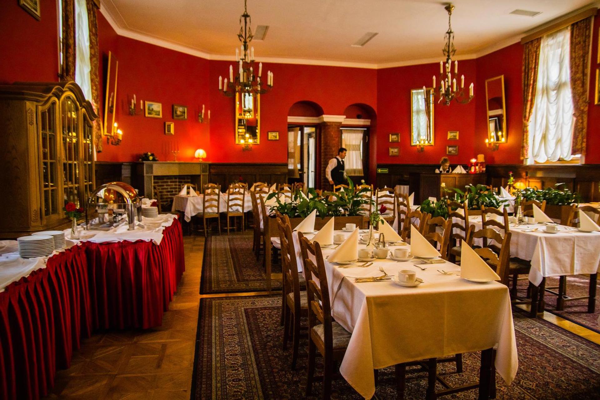 Hotel Zamek Pułtusk Dom Polonii