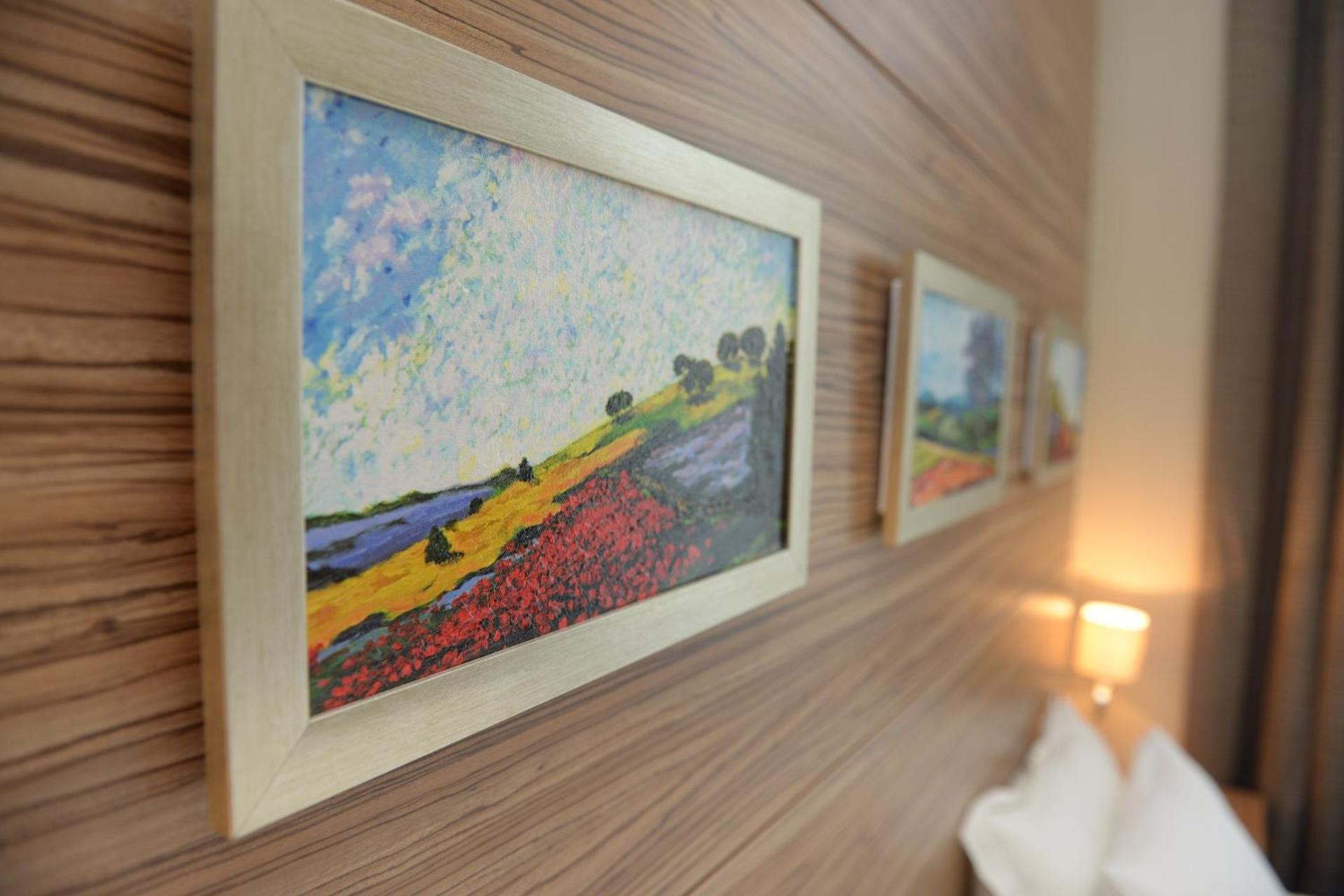 Grand Hotel Downtown