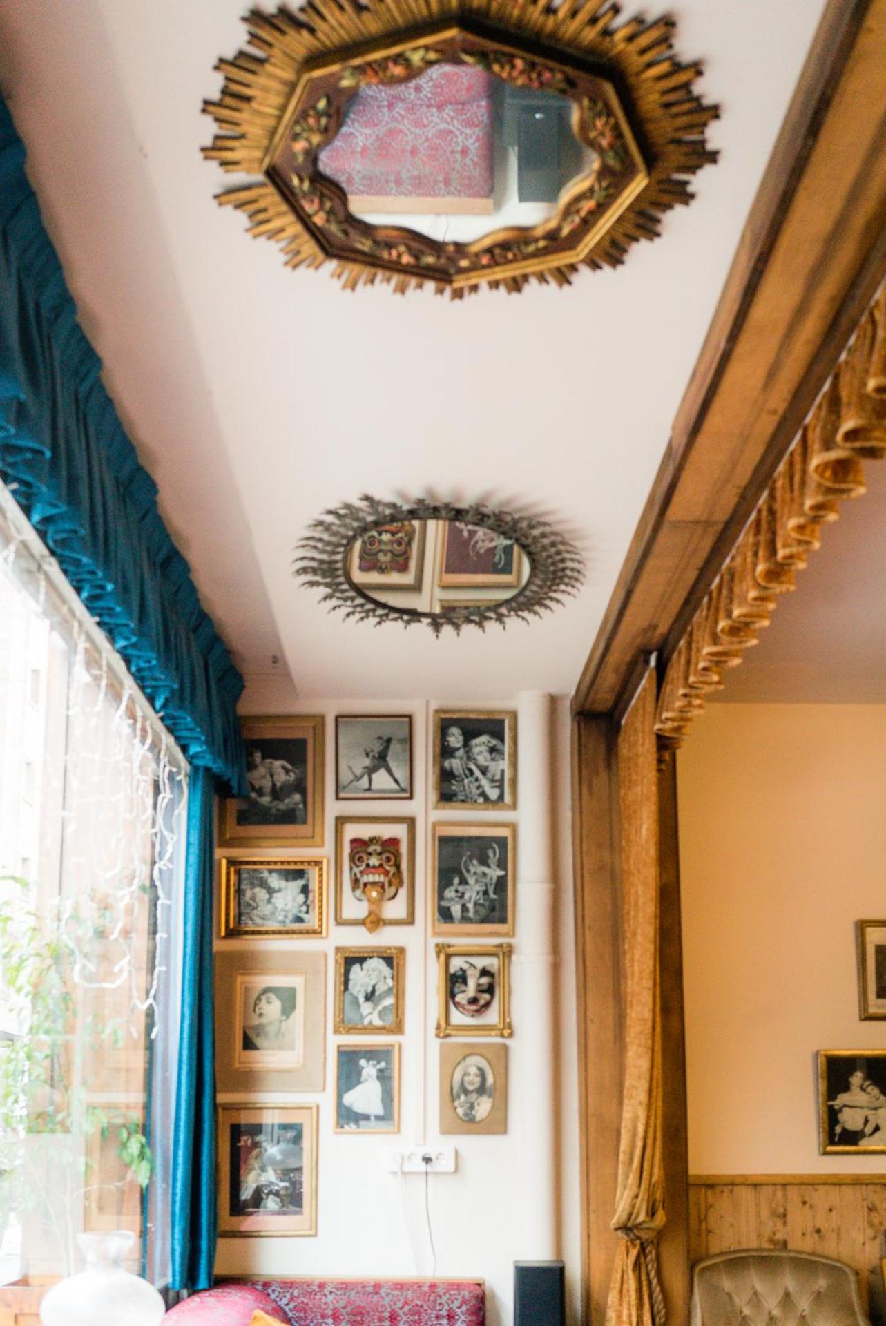 Communal lounge/ TV room