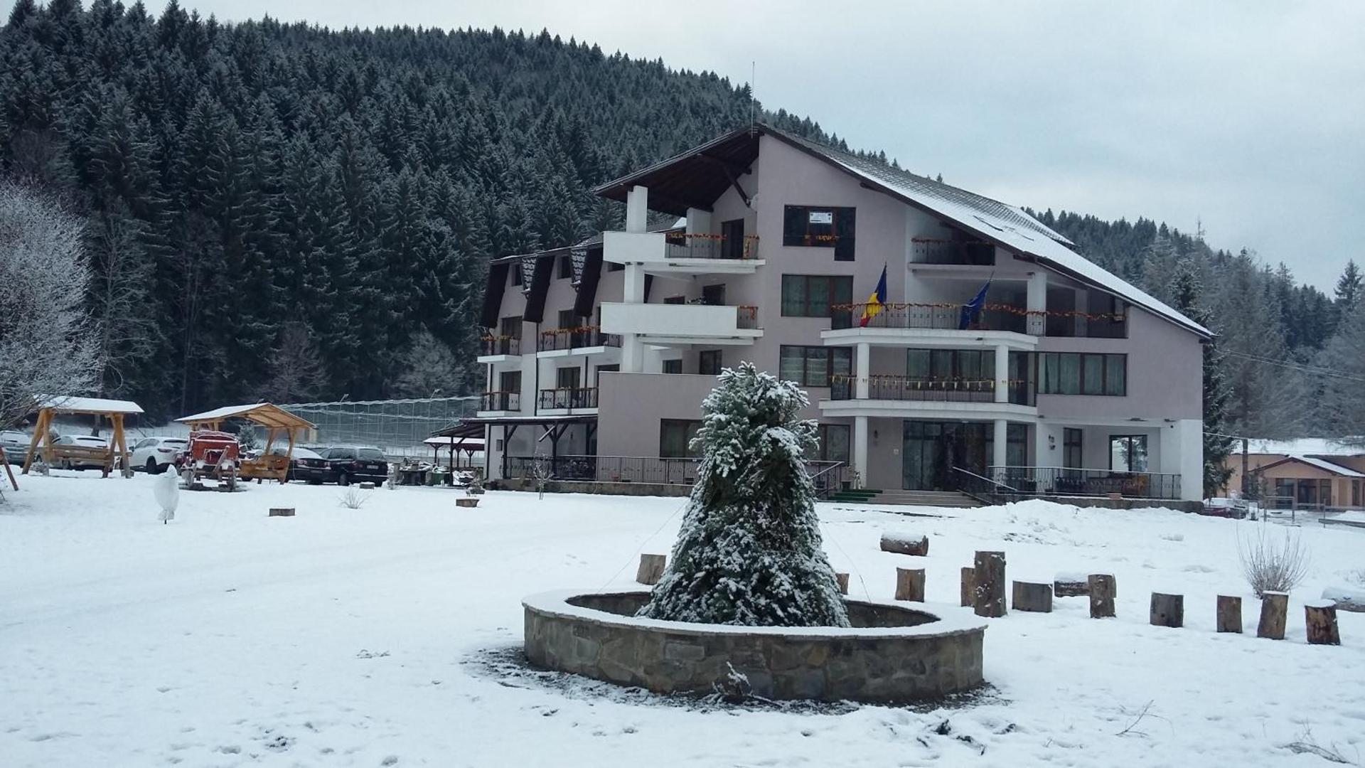 Pensiunea Poiana Soarelui