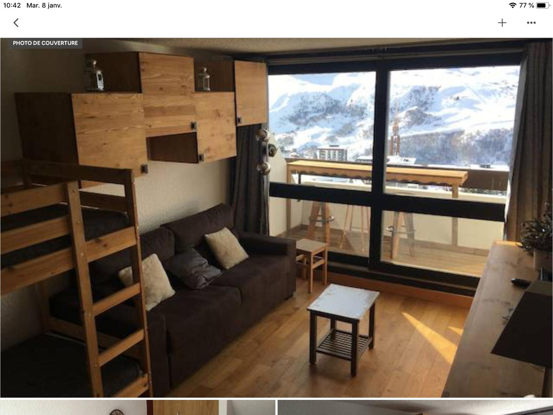 Communal lounge/ TV room