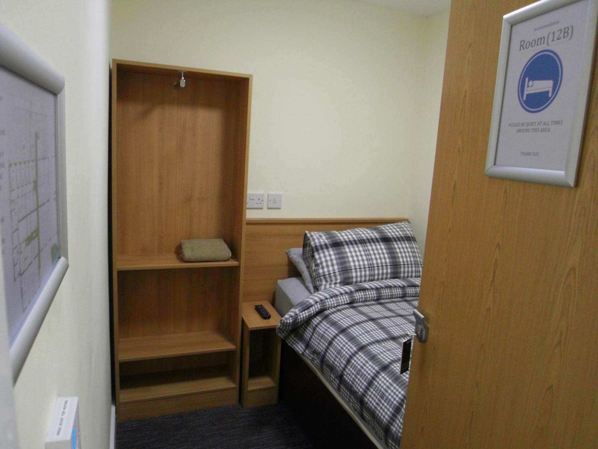 Single Room with Private External Bathroom - Room 1