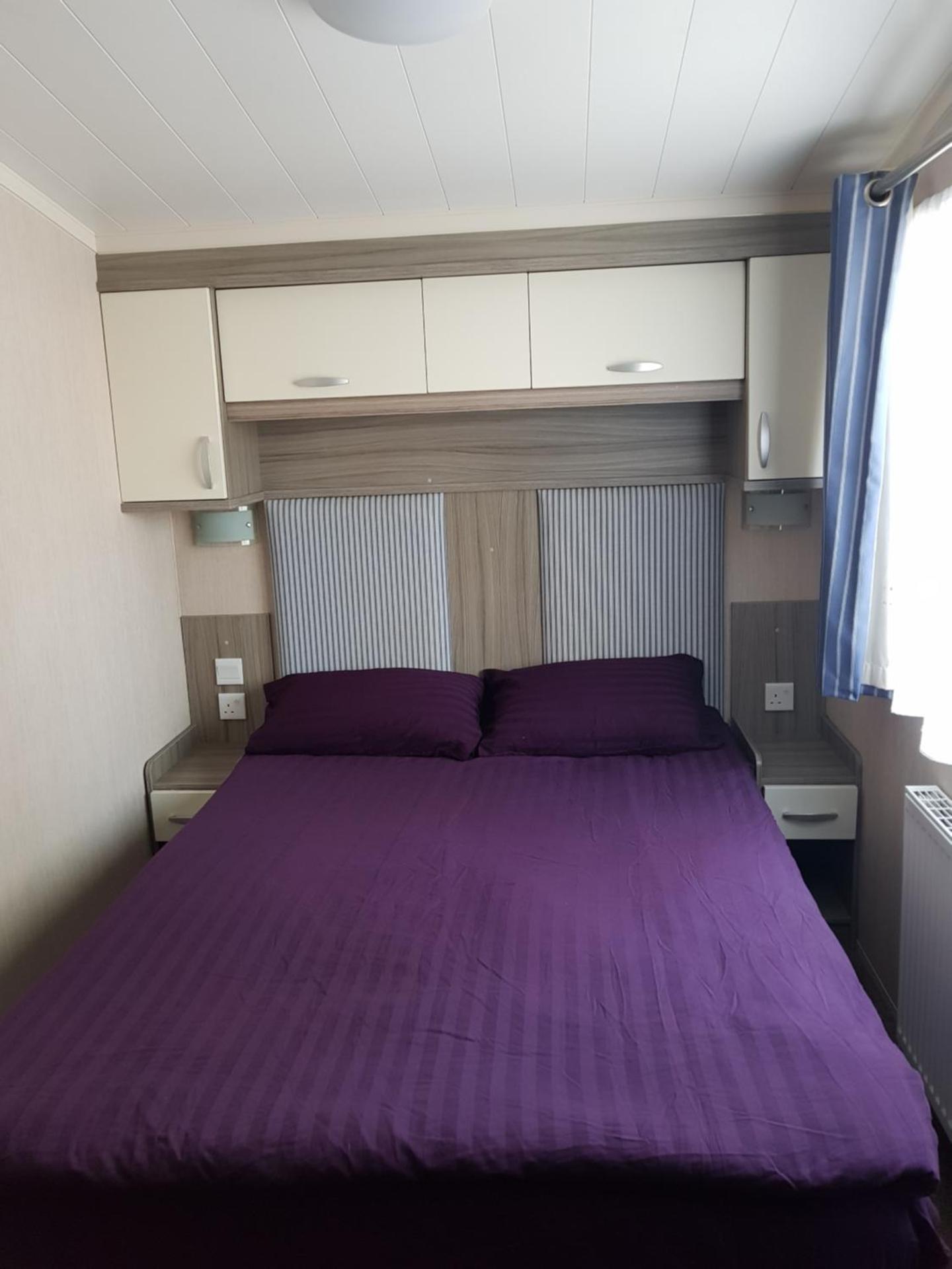 3 bedroom caravan with hot tub Tattershall lakes