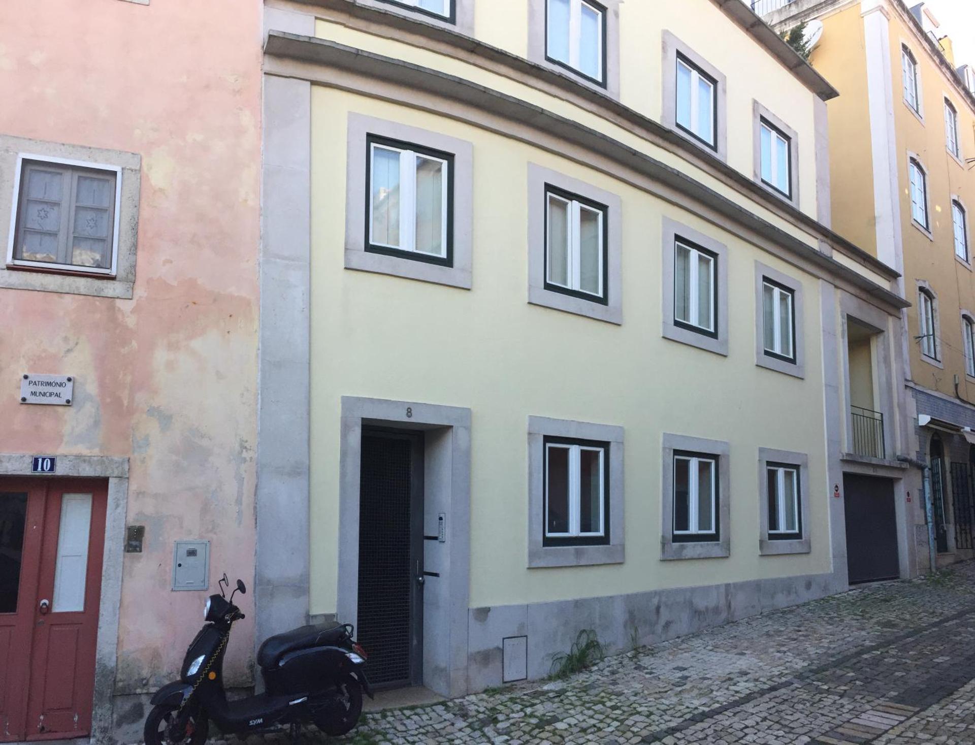 MyPlaceLisbon - Luxury Castle Apartment