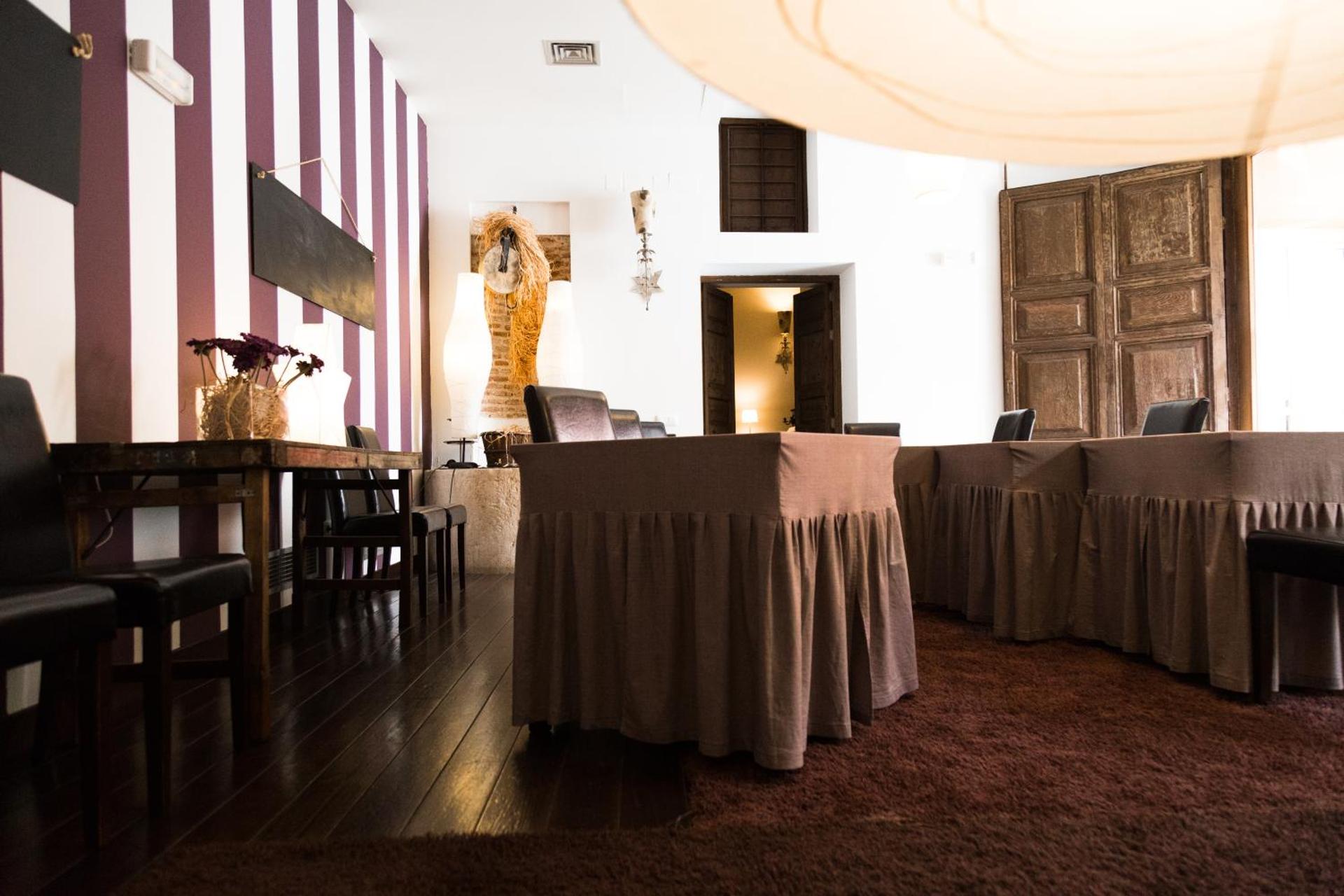 Meeting/conference room