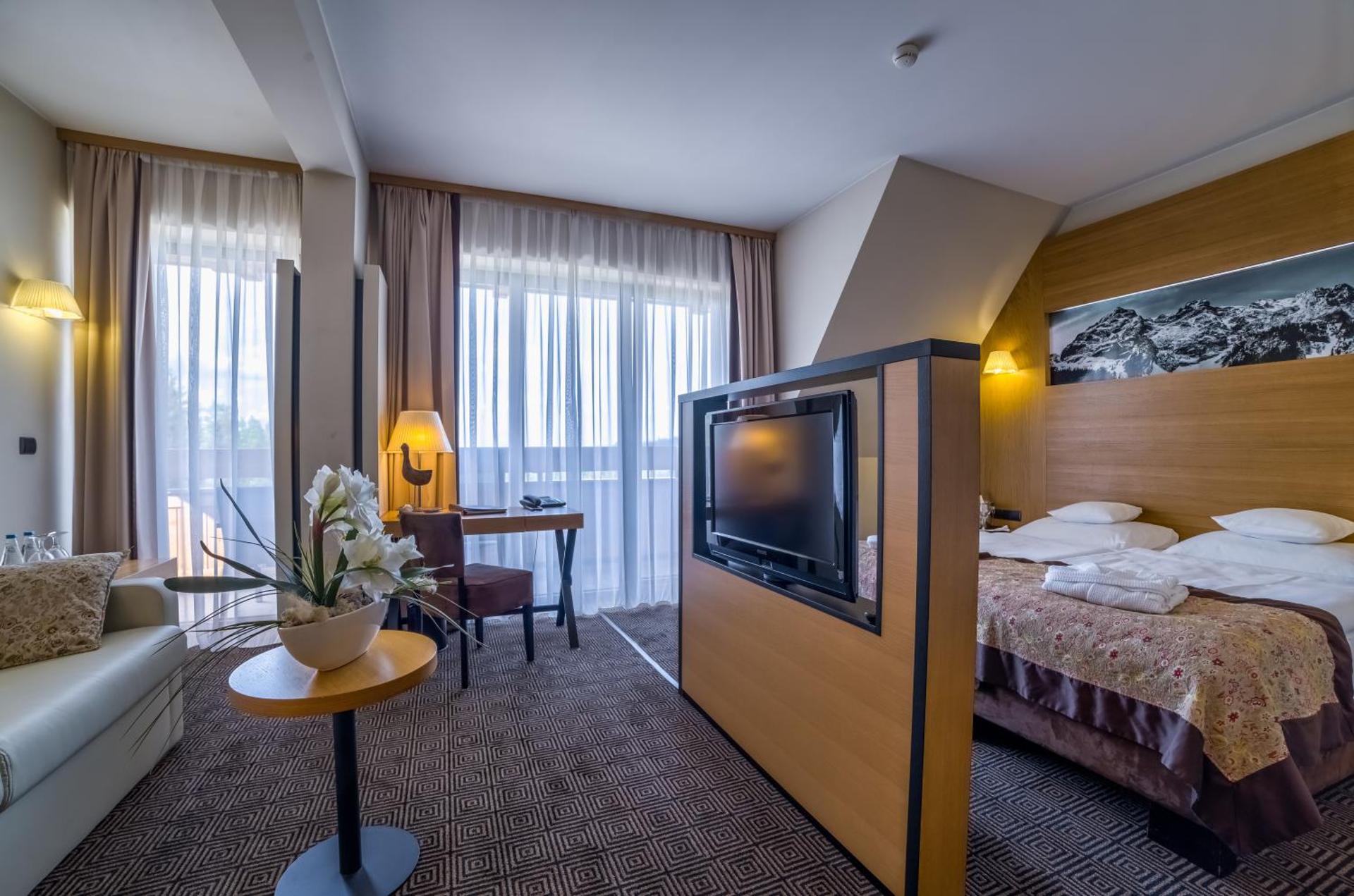 Photo of the whole room