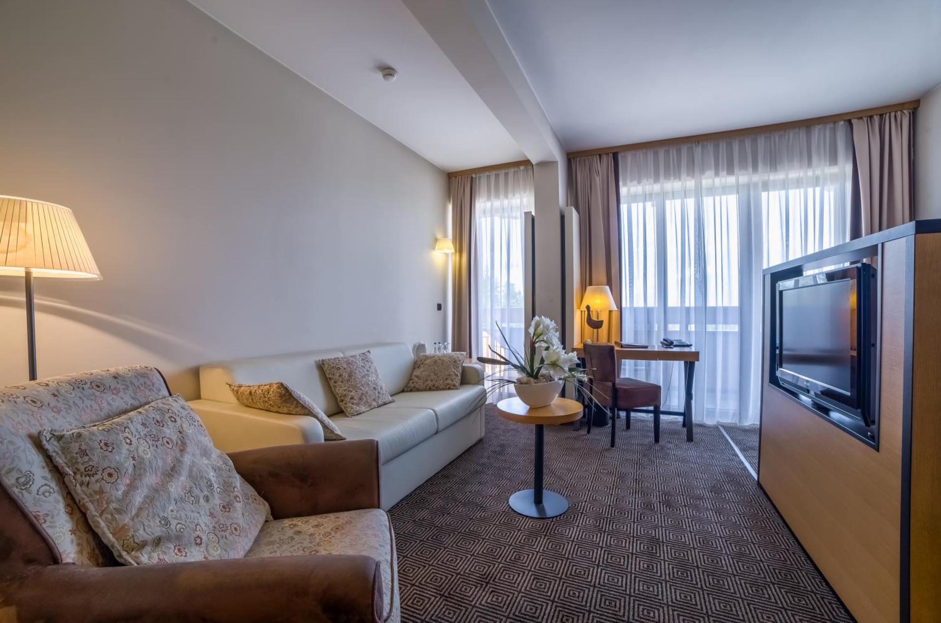 Photo of the whole room