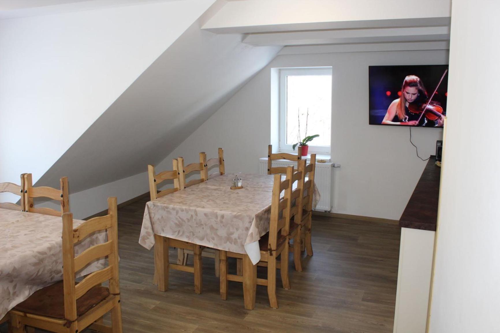 Communal lounge/ TV room