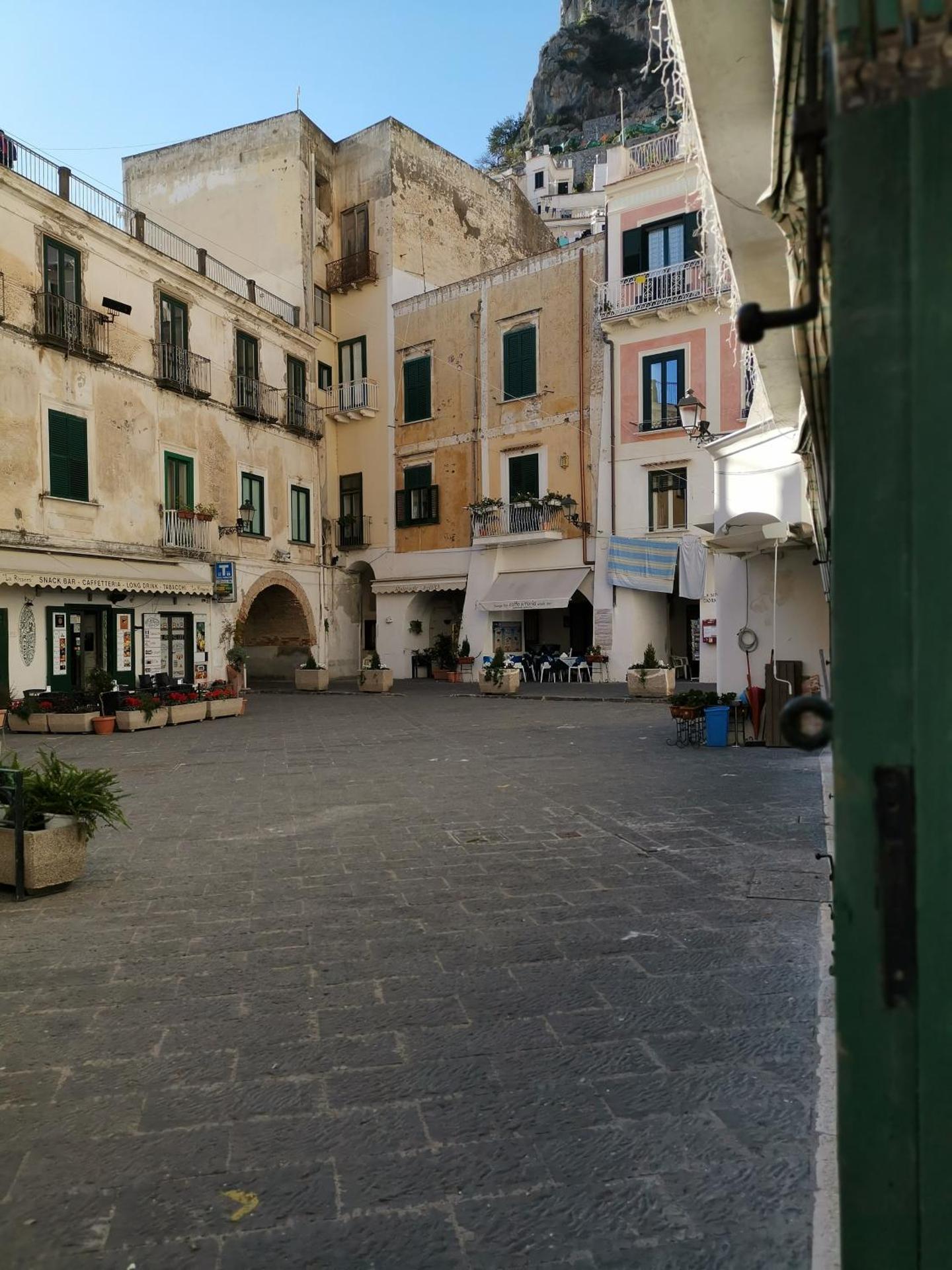 La finestra sul borgo