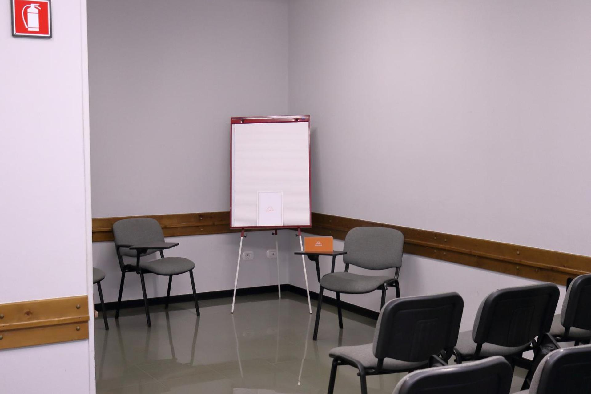 Meeting/conference room
