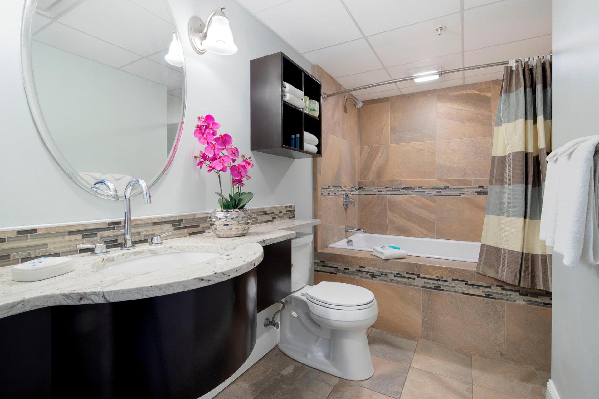 Alouette Sunrise Suites