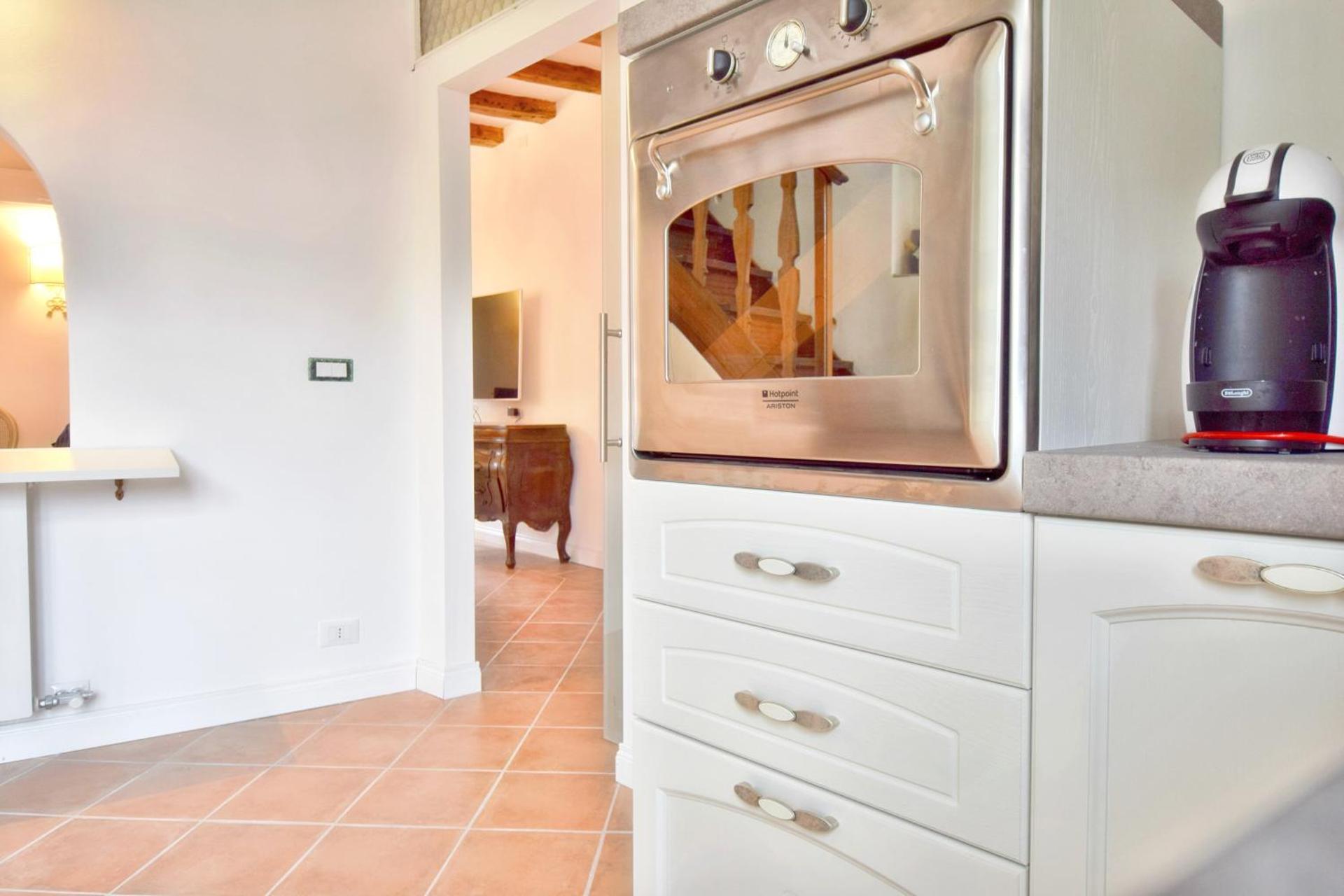 MICHELLE IN VENICE Charming Houses