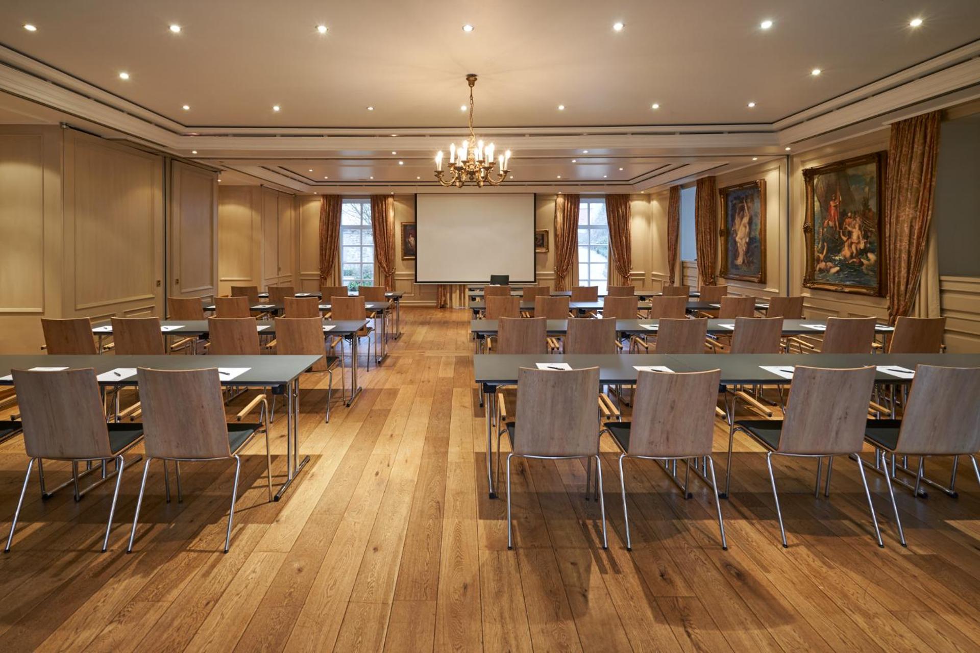 Meeting/conference room