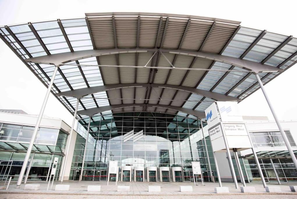 My room serviced apartment-Messe