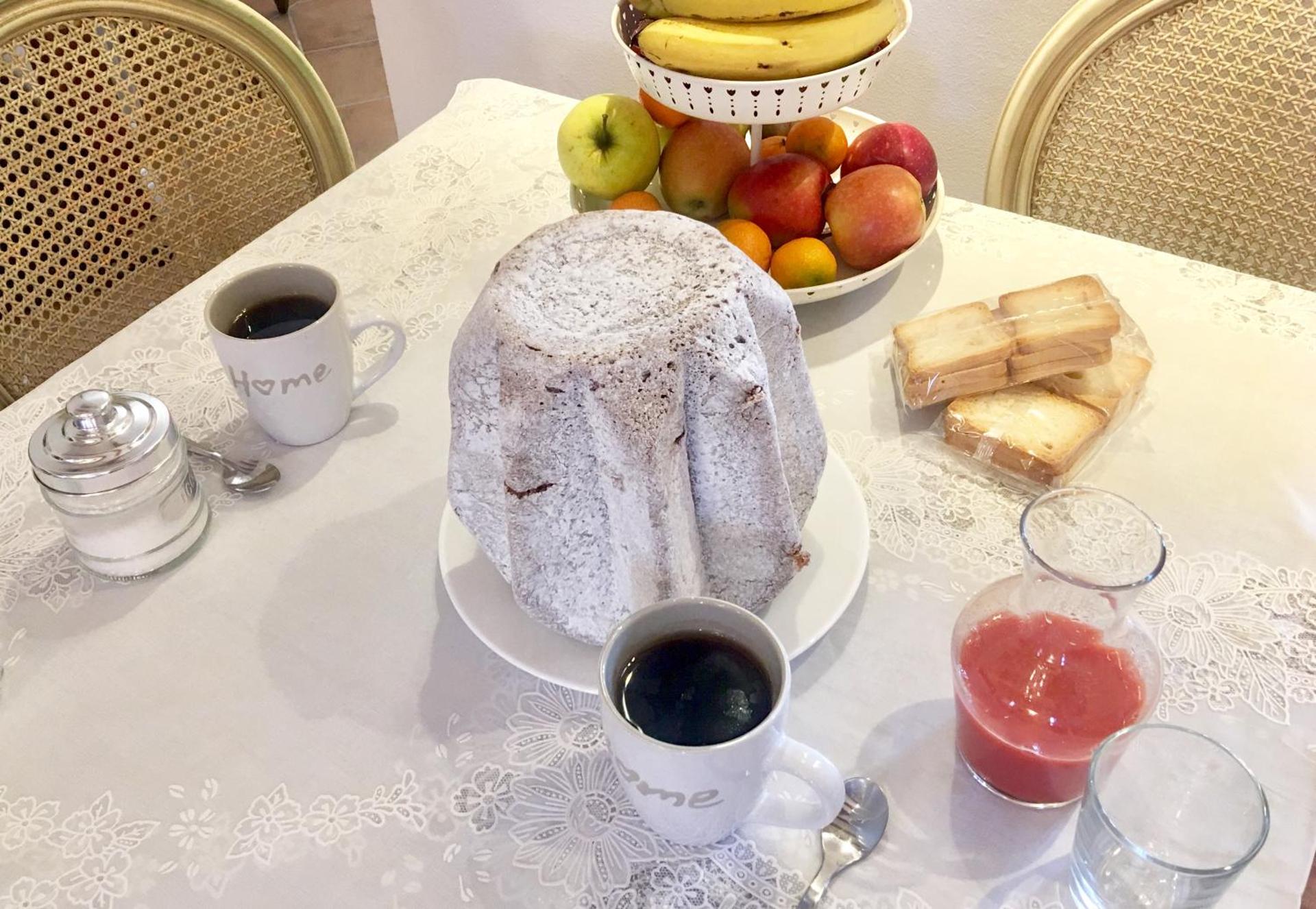 MICHELLE IN VENICE Charming Houses