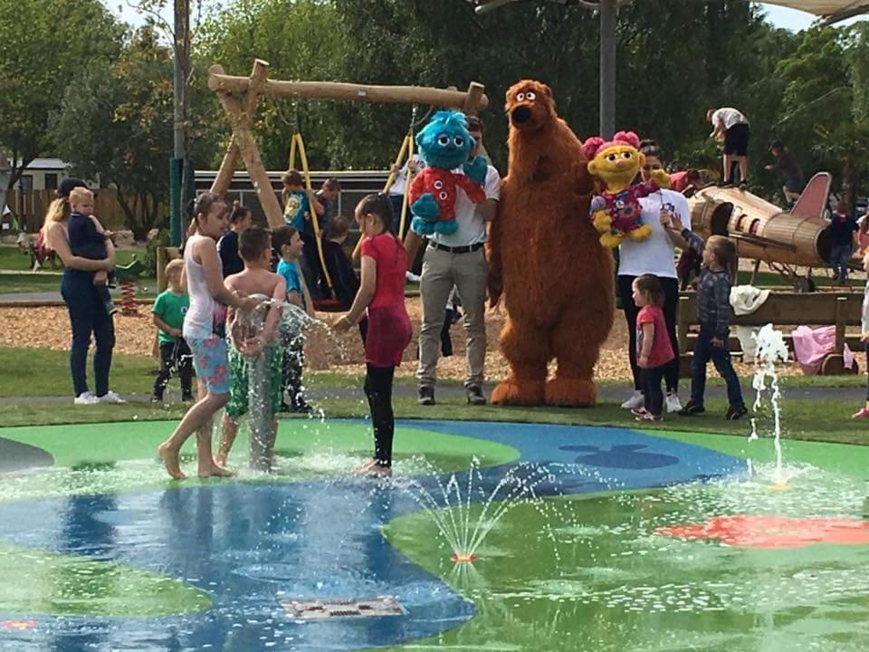 3 bedroom caravan with hot tub Tattershall lakes