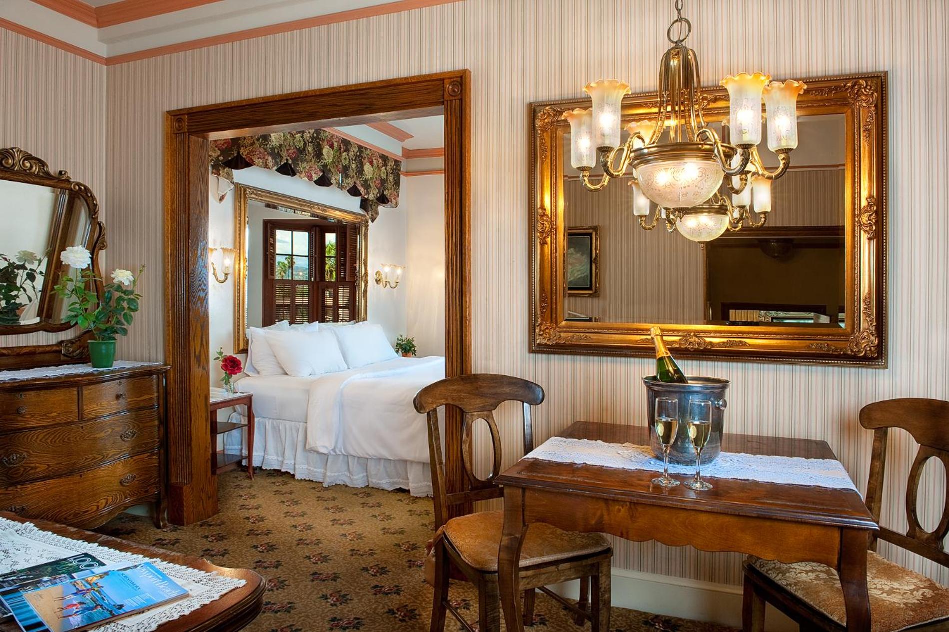 Doryman's Oceanfront Inn