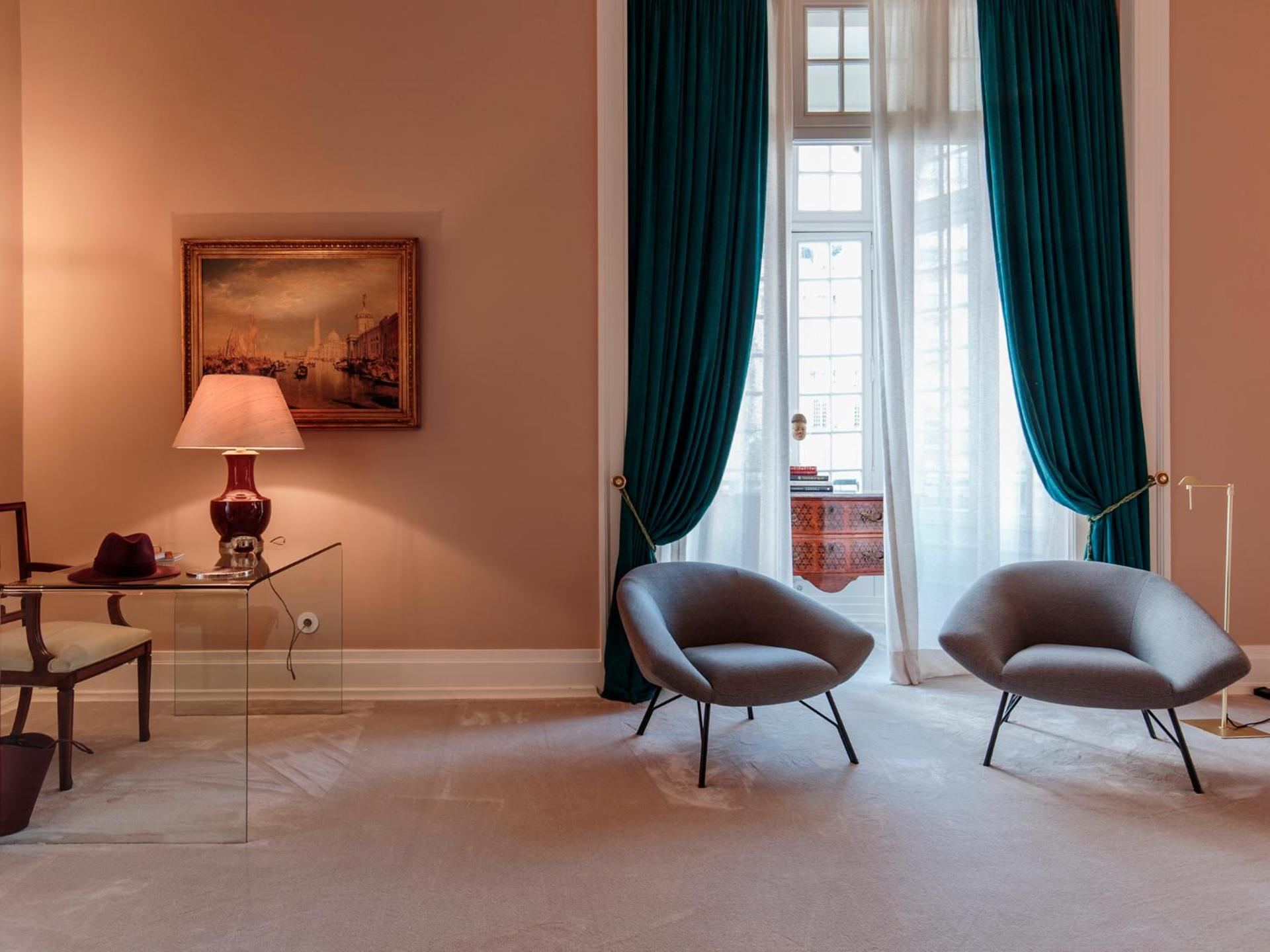 Photo of the whole room