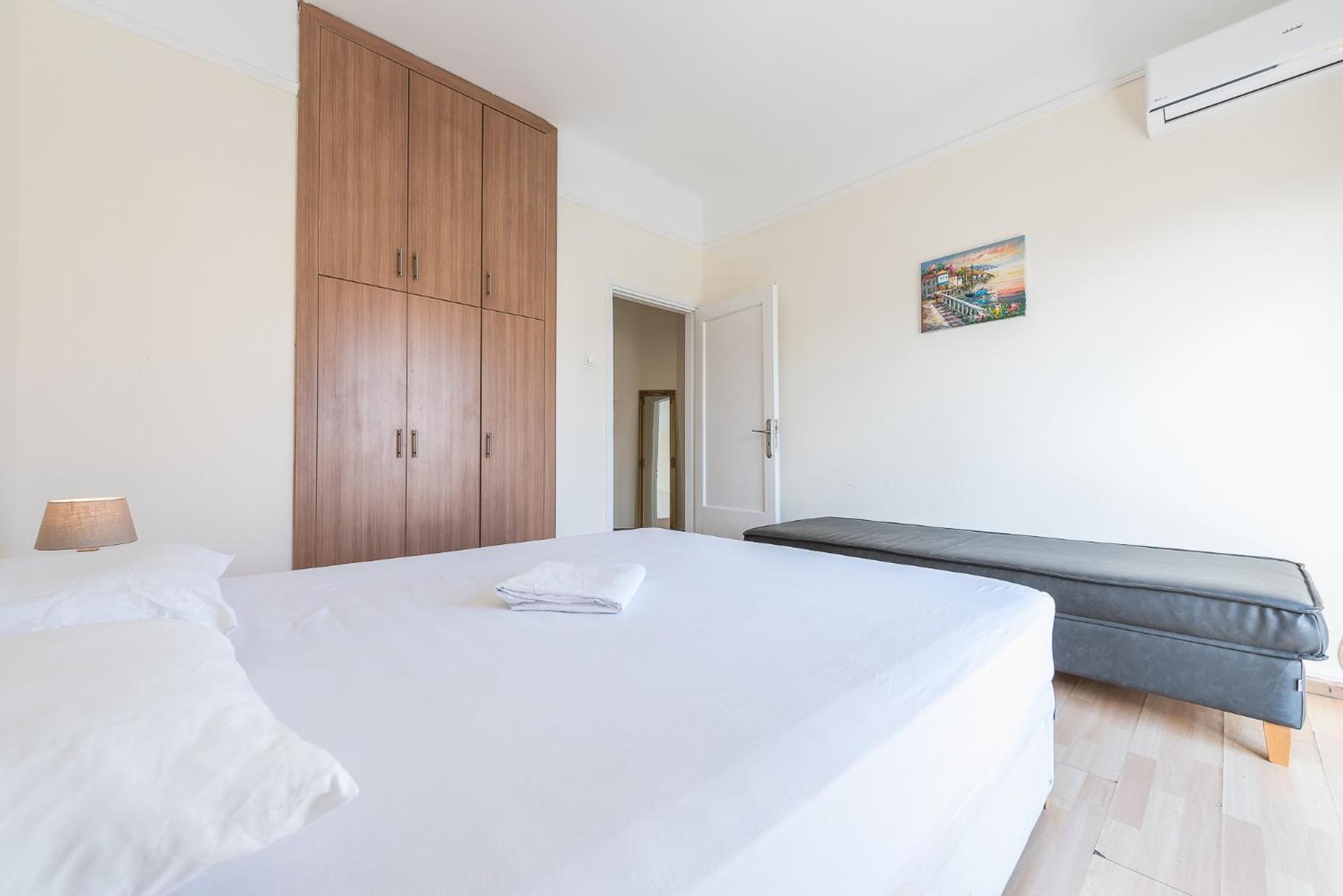 Super Paradise Apartments