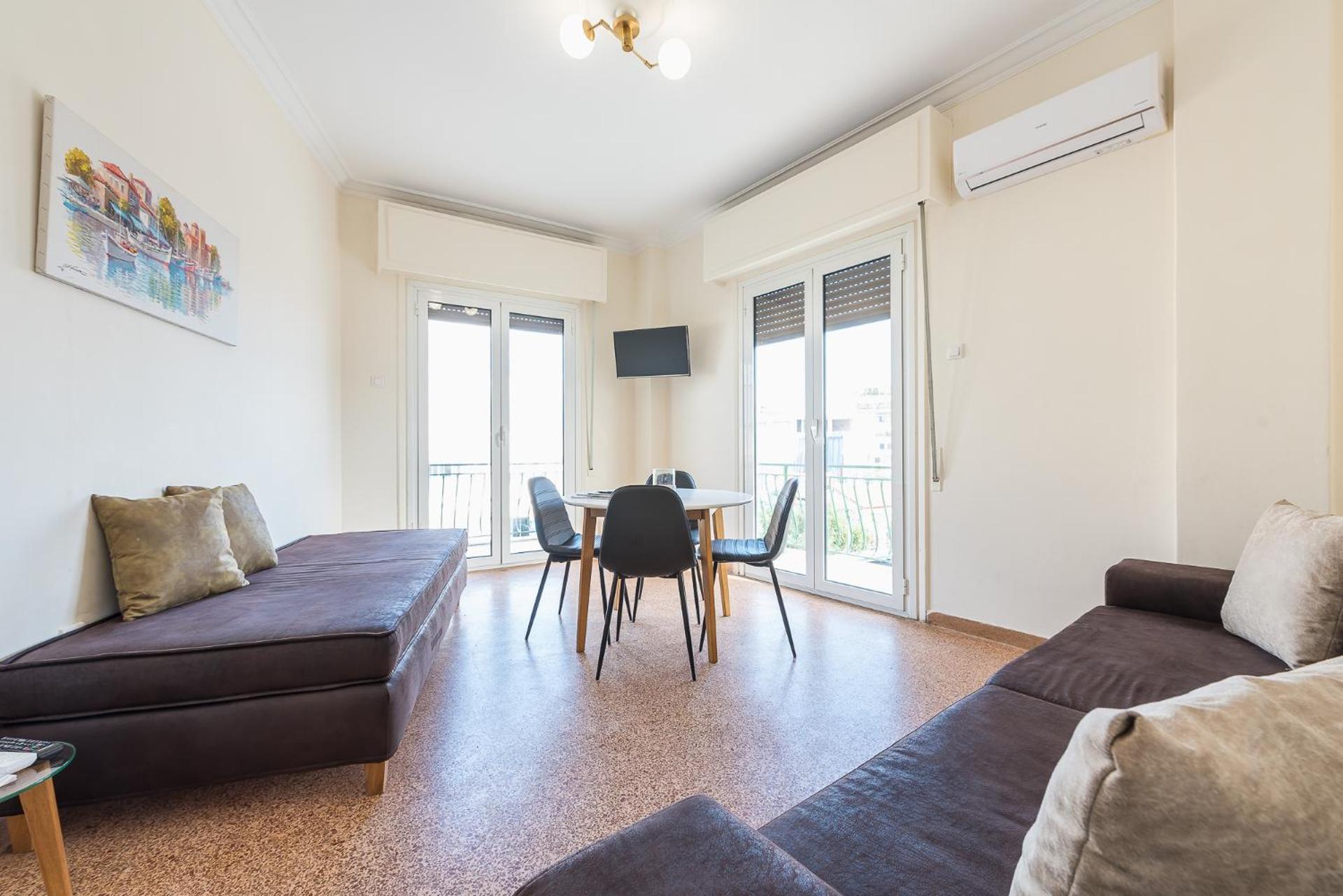 Super Paradise Apartments