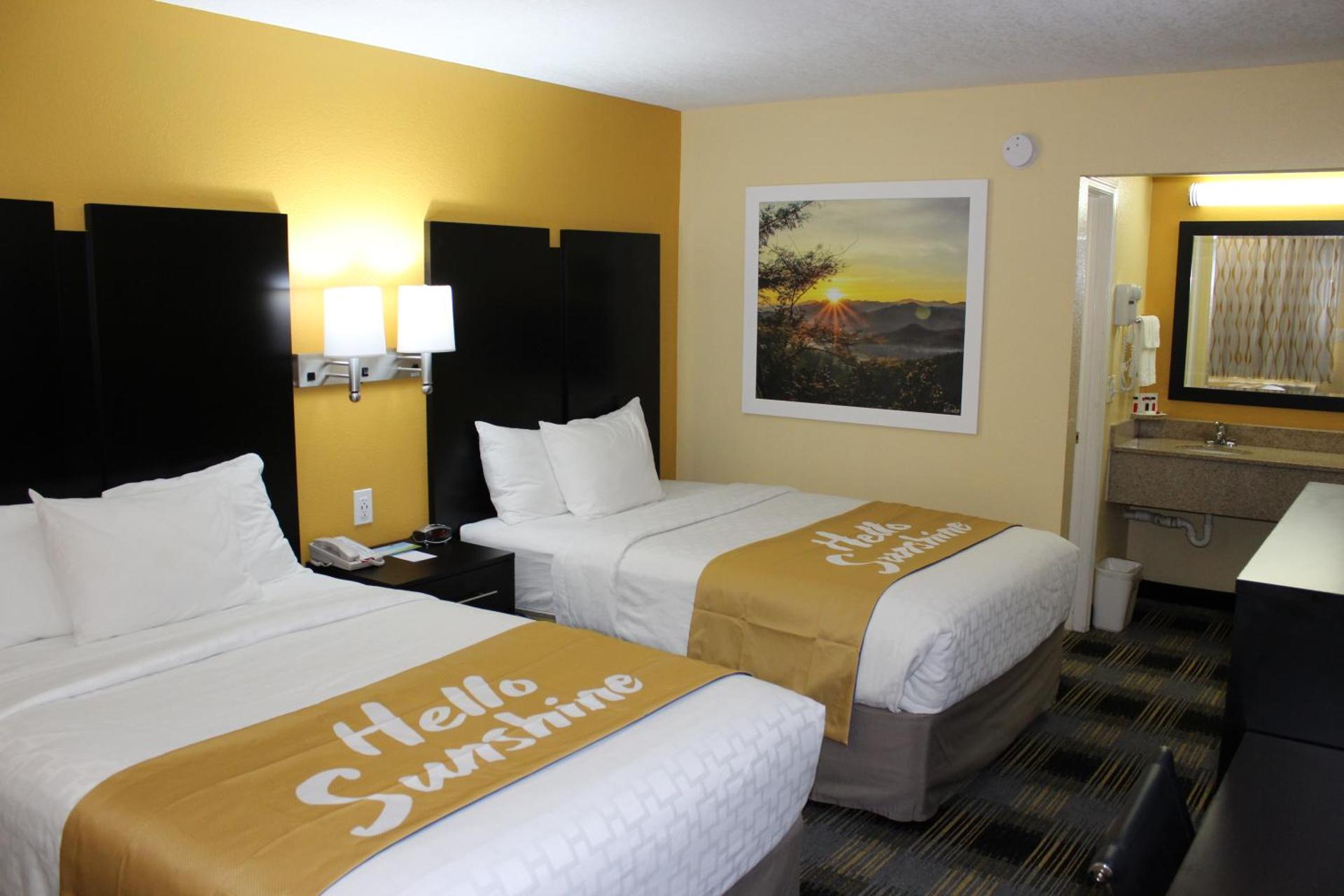 Days Inn by Wyndham Canton