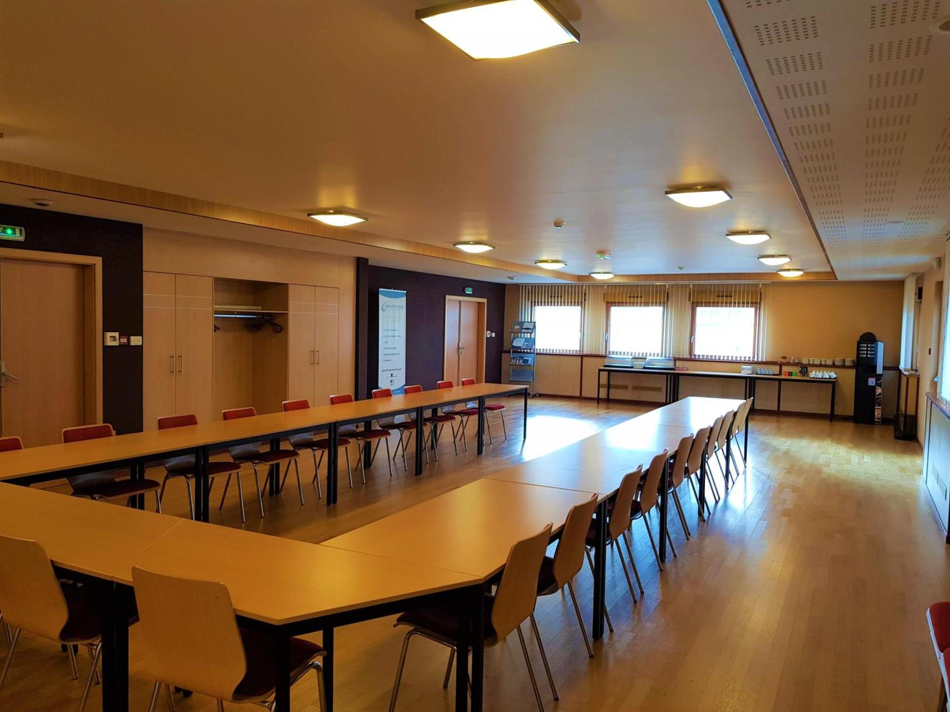 Meeting/conference room