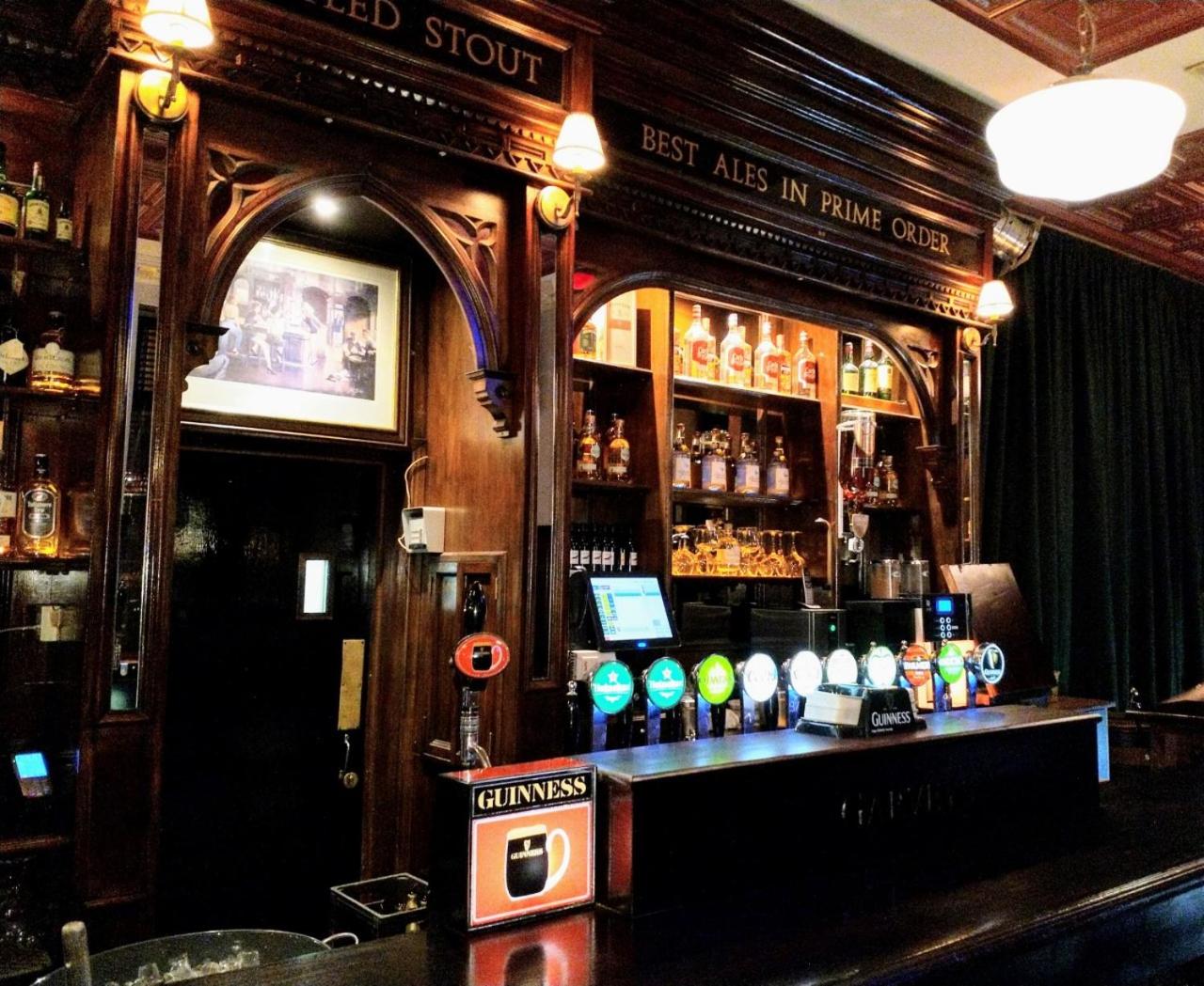 Thirteen On The Green - Eyre Square