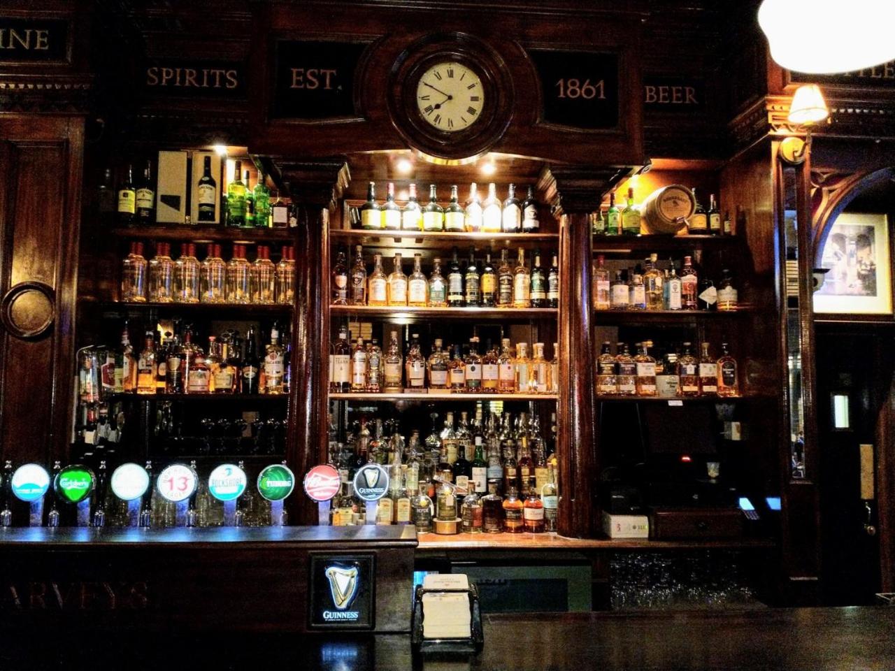 Thirteen On The Green - Eyre Square