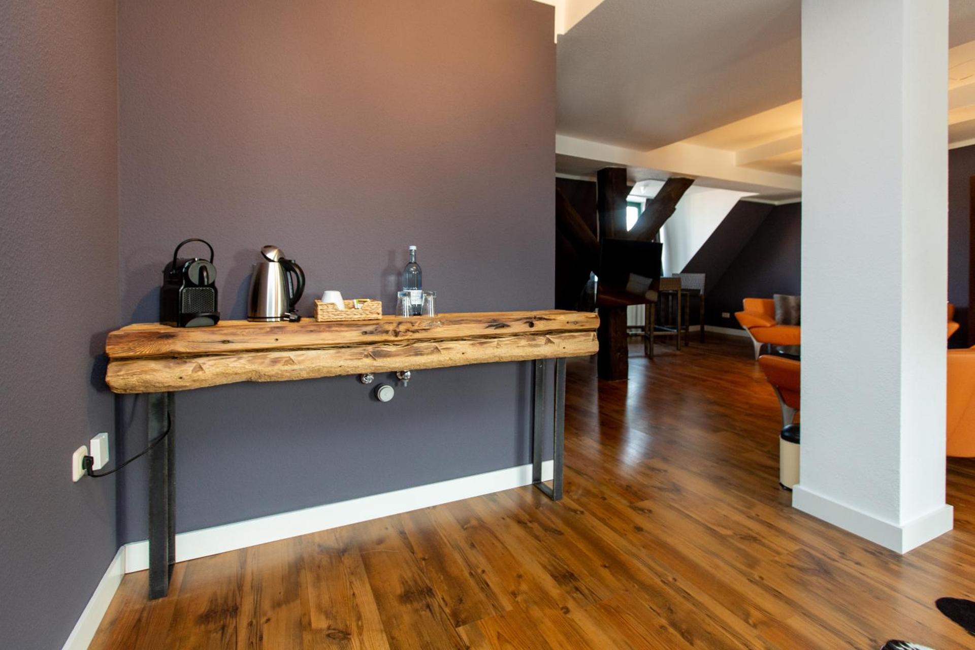 Coffee/tea facilities