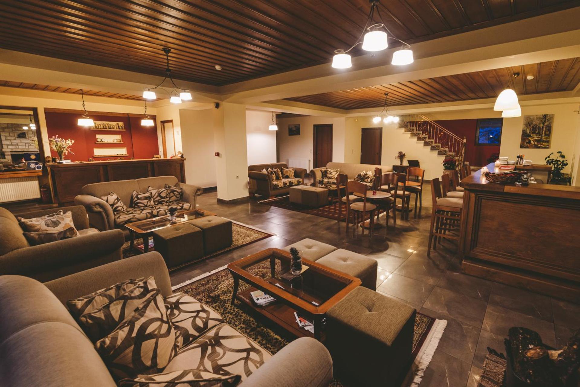 Communal lounge/ TV room