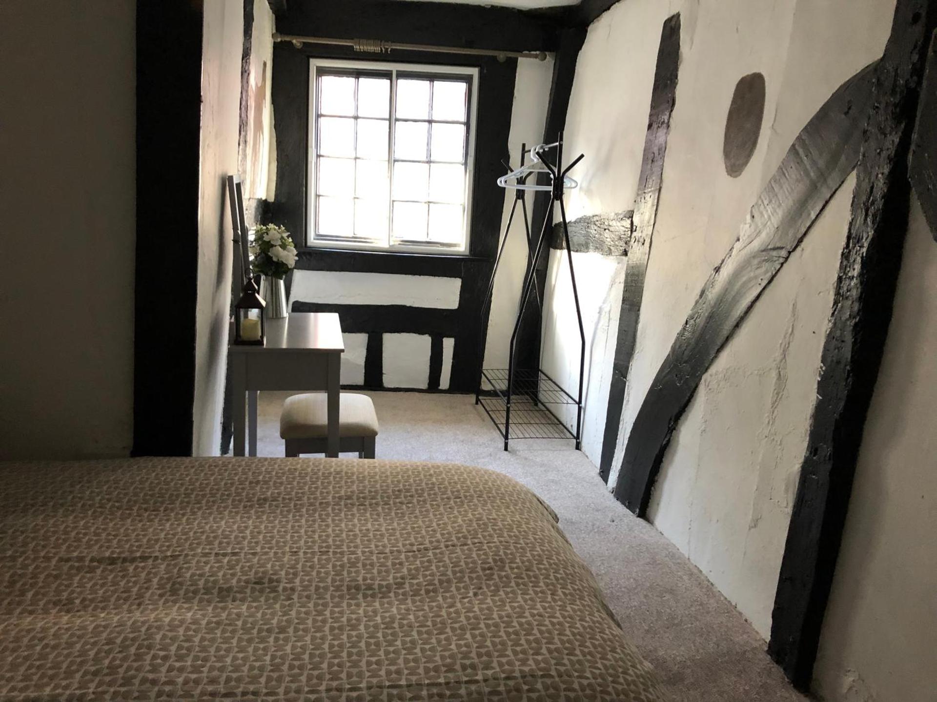 Charles I 16th century house