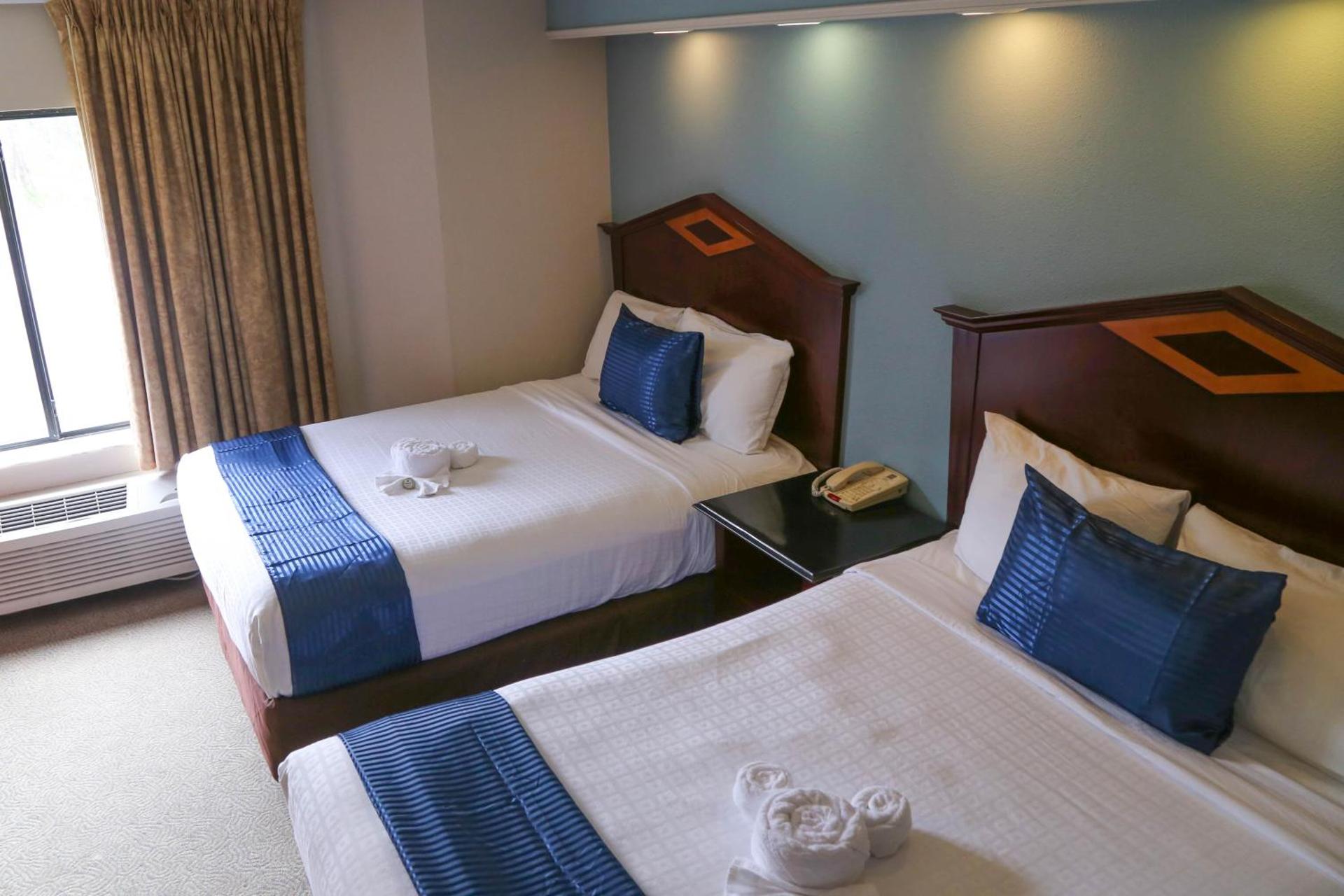 Destiny Palms Hotel Maingate West