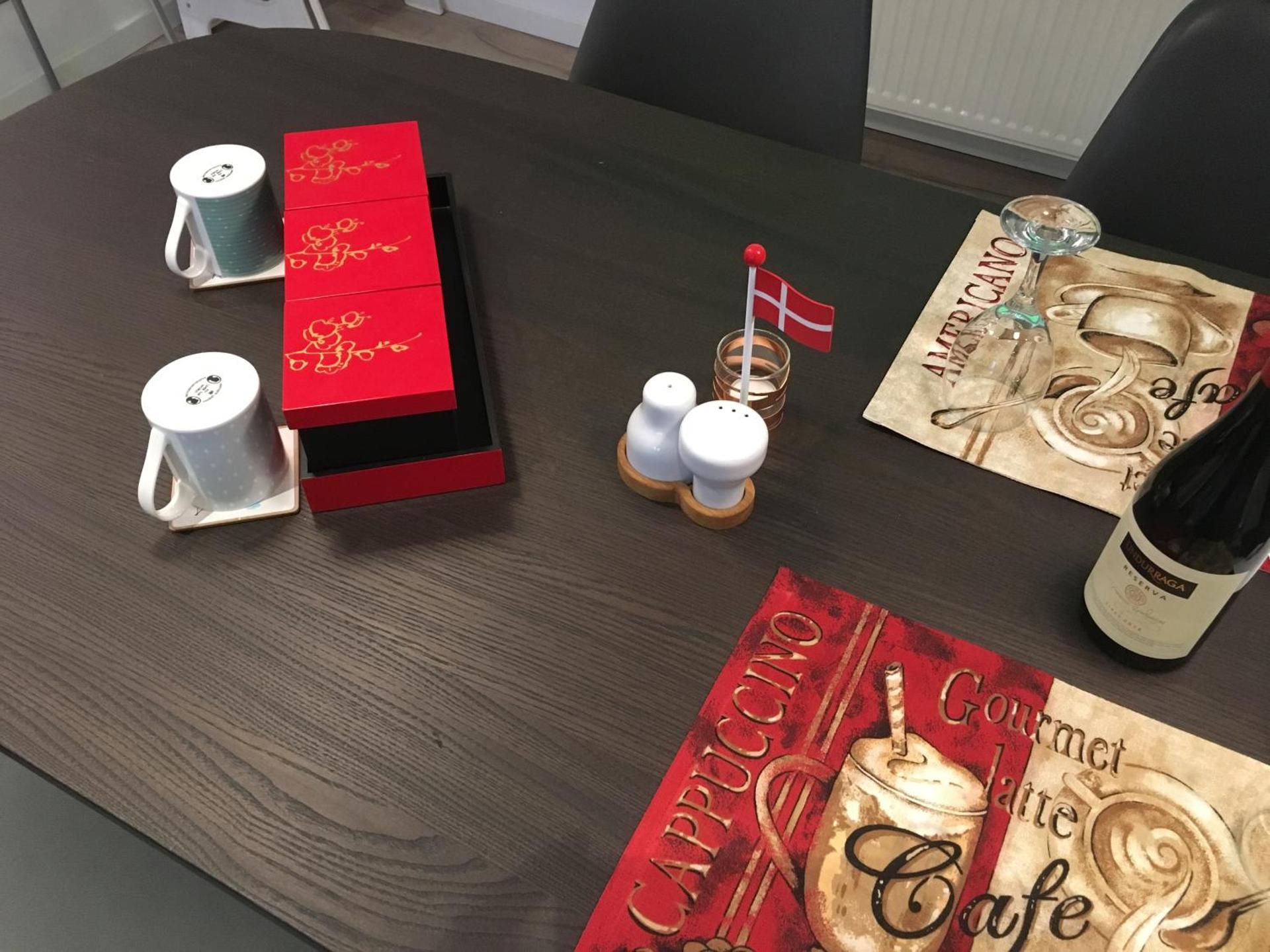 2 BR apartment on walk street