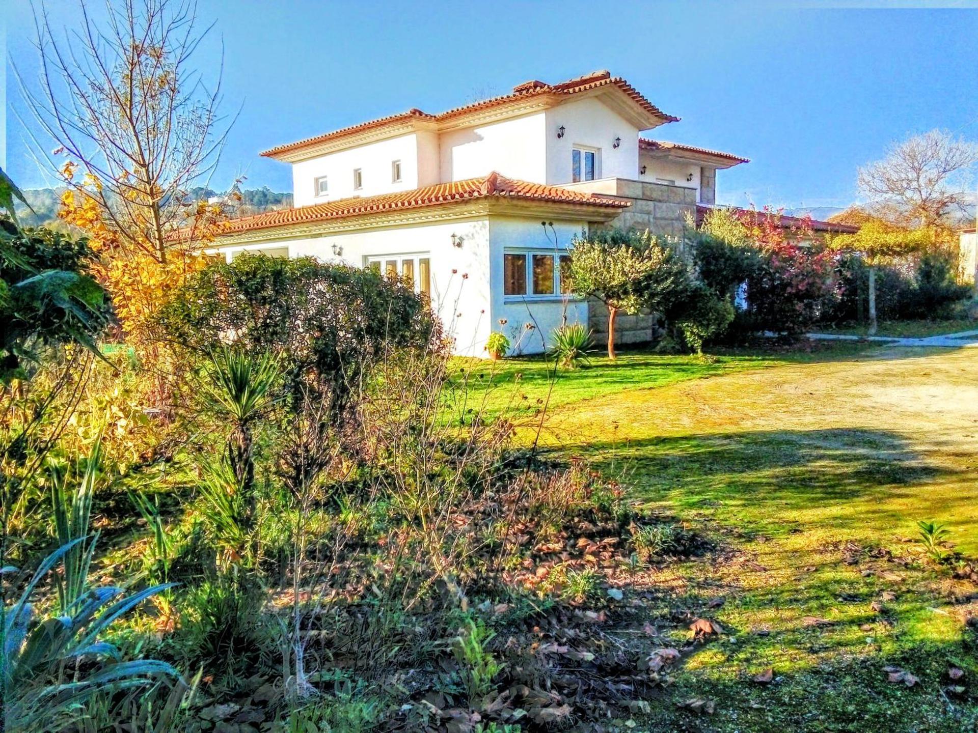 Casa Vale do Rio Ovil