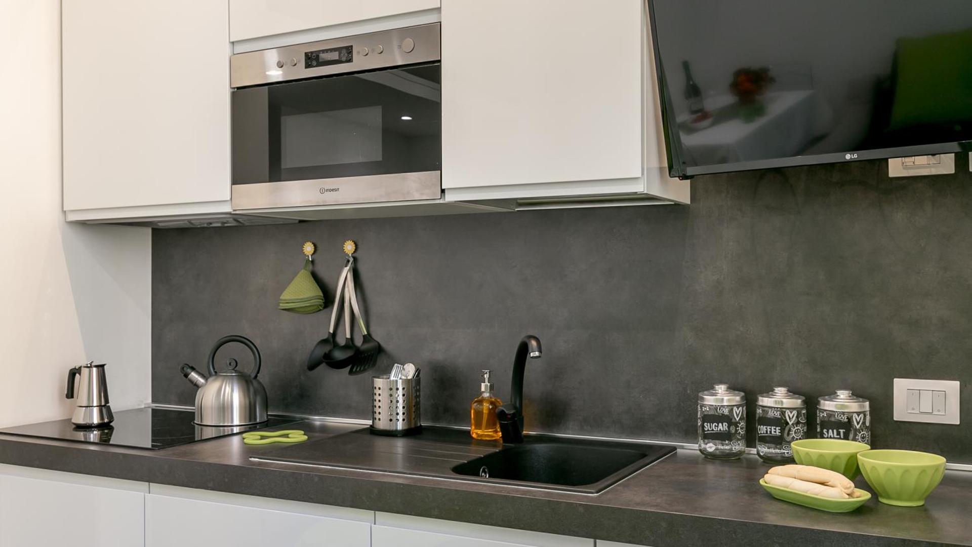 Kitchen or kitchenette