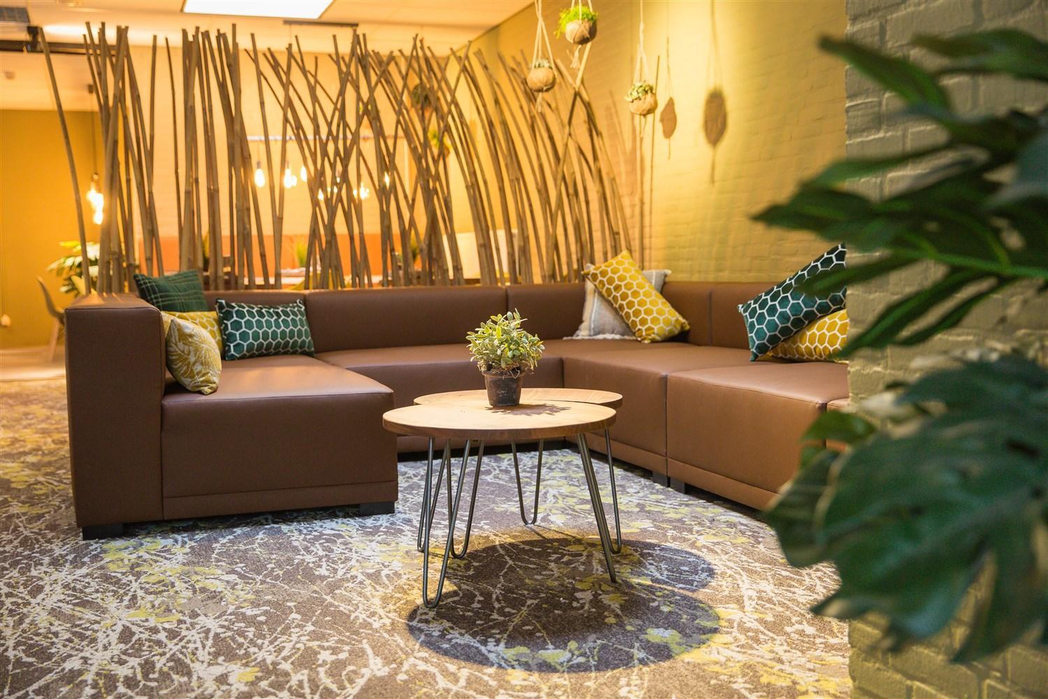 Communal lounge/ TV room