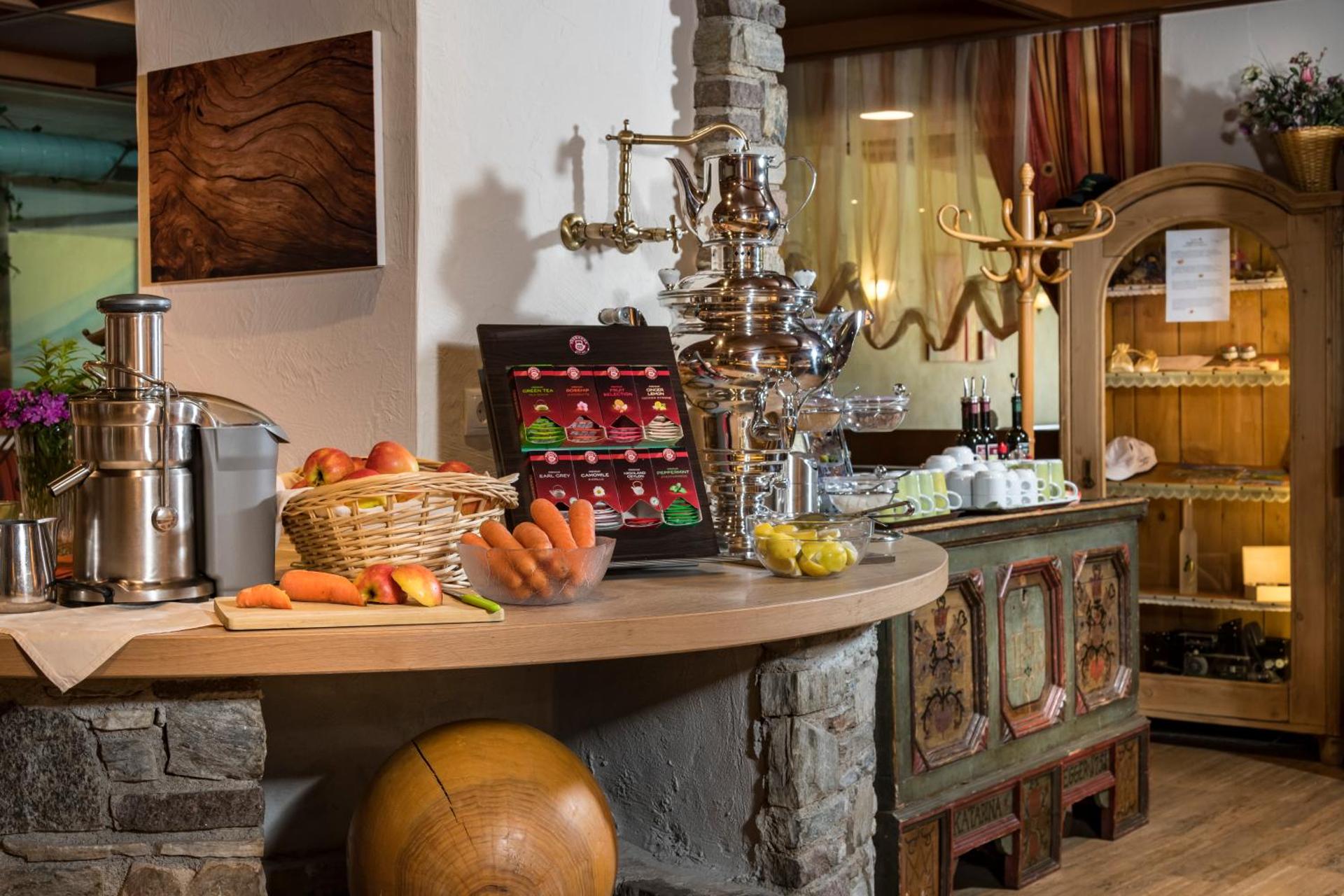 Coffee/tea facilities