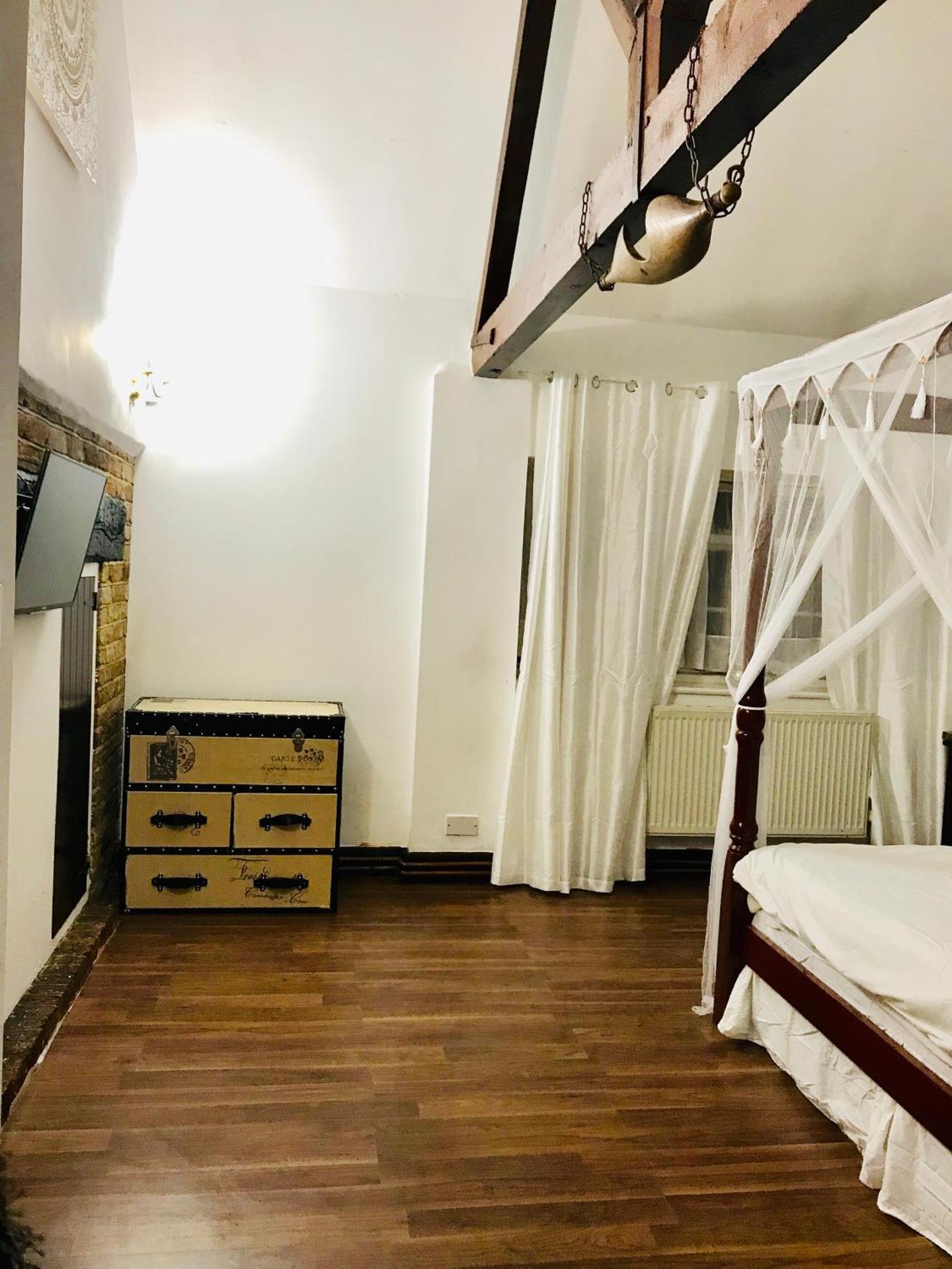 Oldlands Farmhouse Gatwick